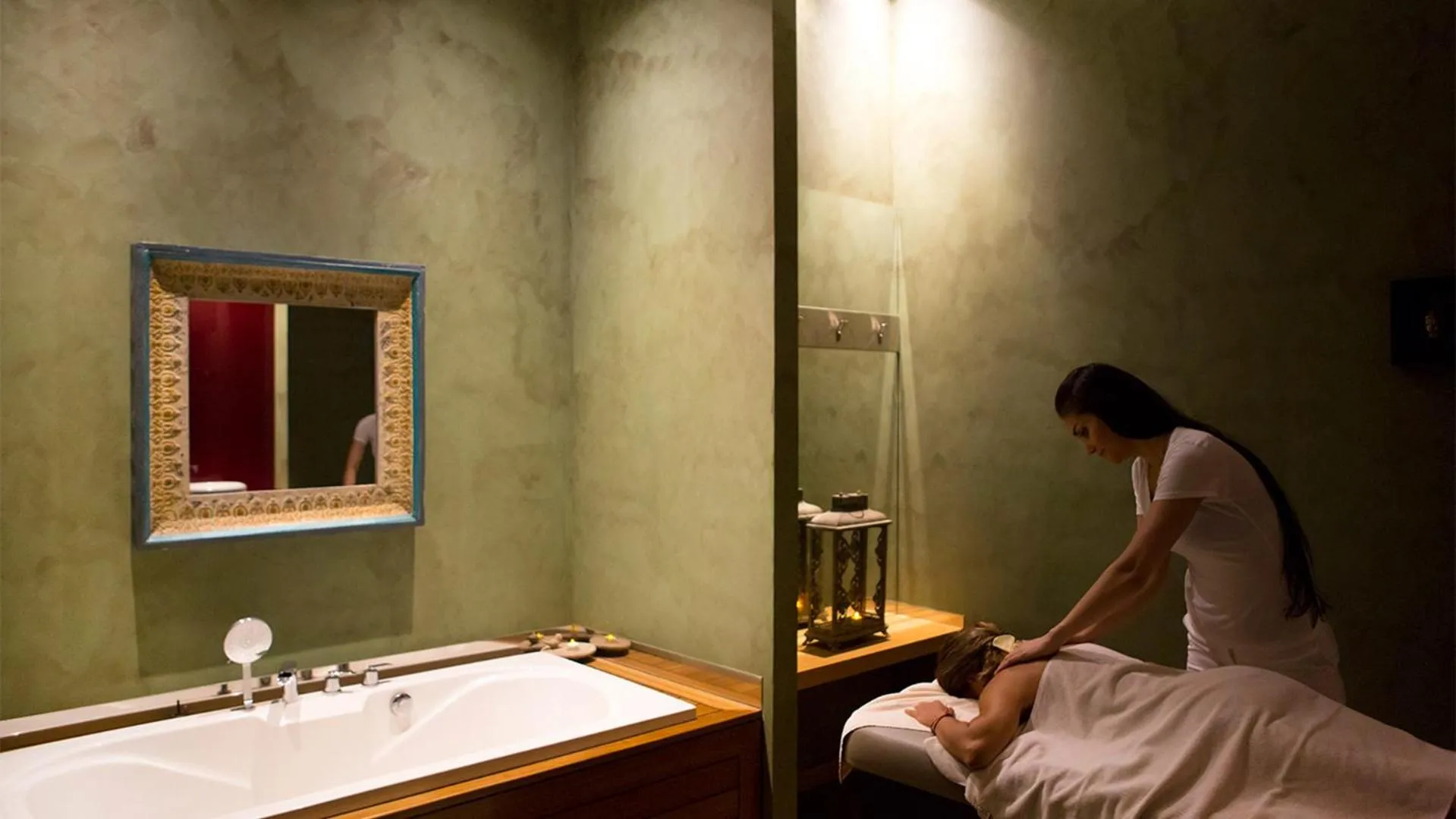 Massage in Akra V - Access to Akra Antalya