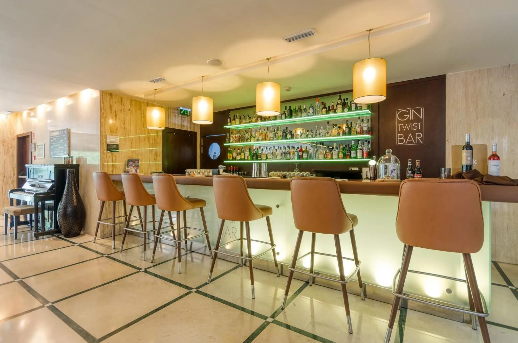 Lounge or bar in TURIM Av. Liberdade Hotel