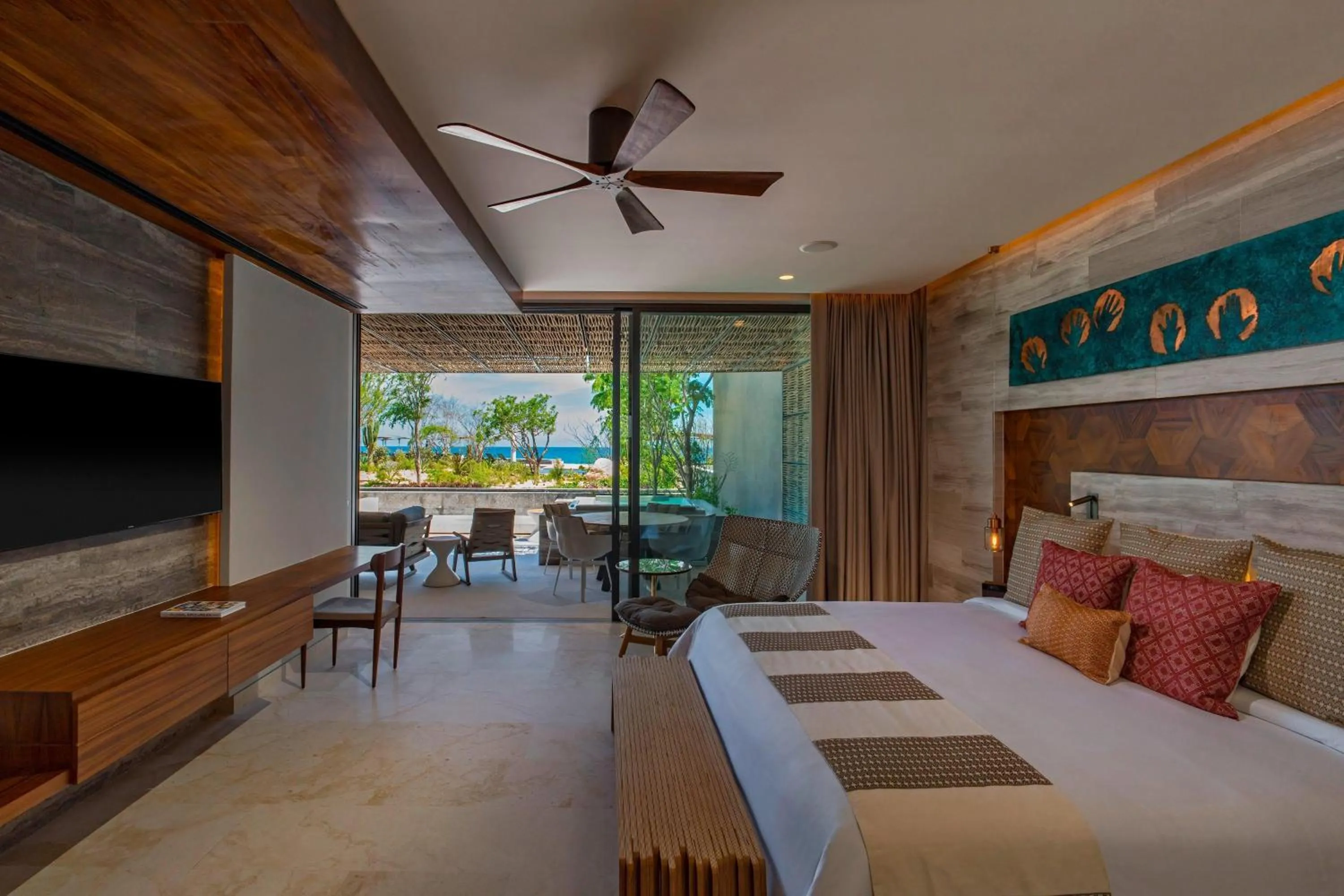 Swimming pool, Bed in Solaz, a Luxury Collection Resort, Los Cabos