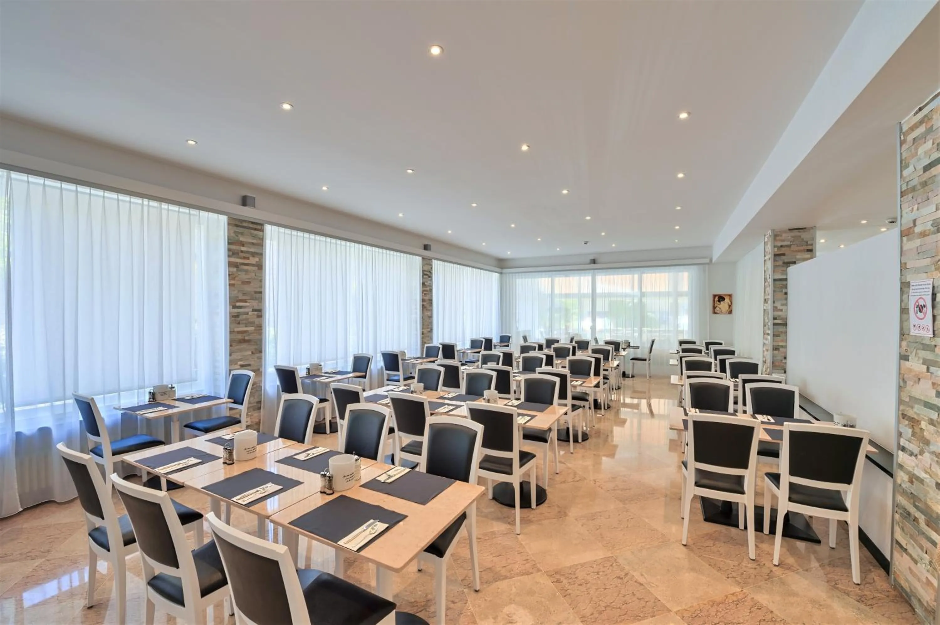 Restaurant/places to eat in Hotel Luna Garni