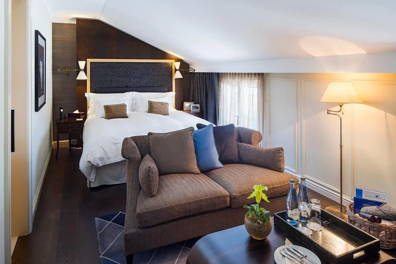 Double Room with Roof Slope in Hotel Villa Honegg Double Room with Roof Slope in Hotel Villa Honegg