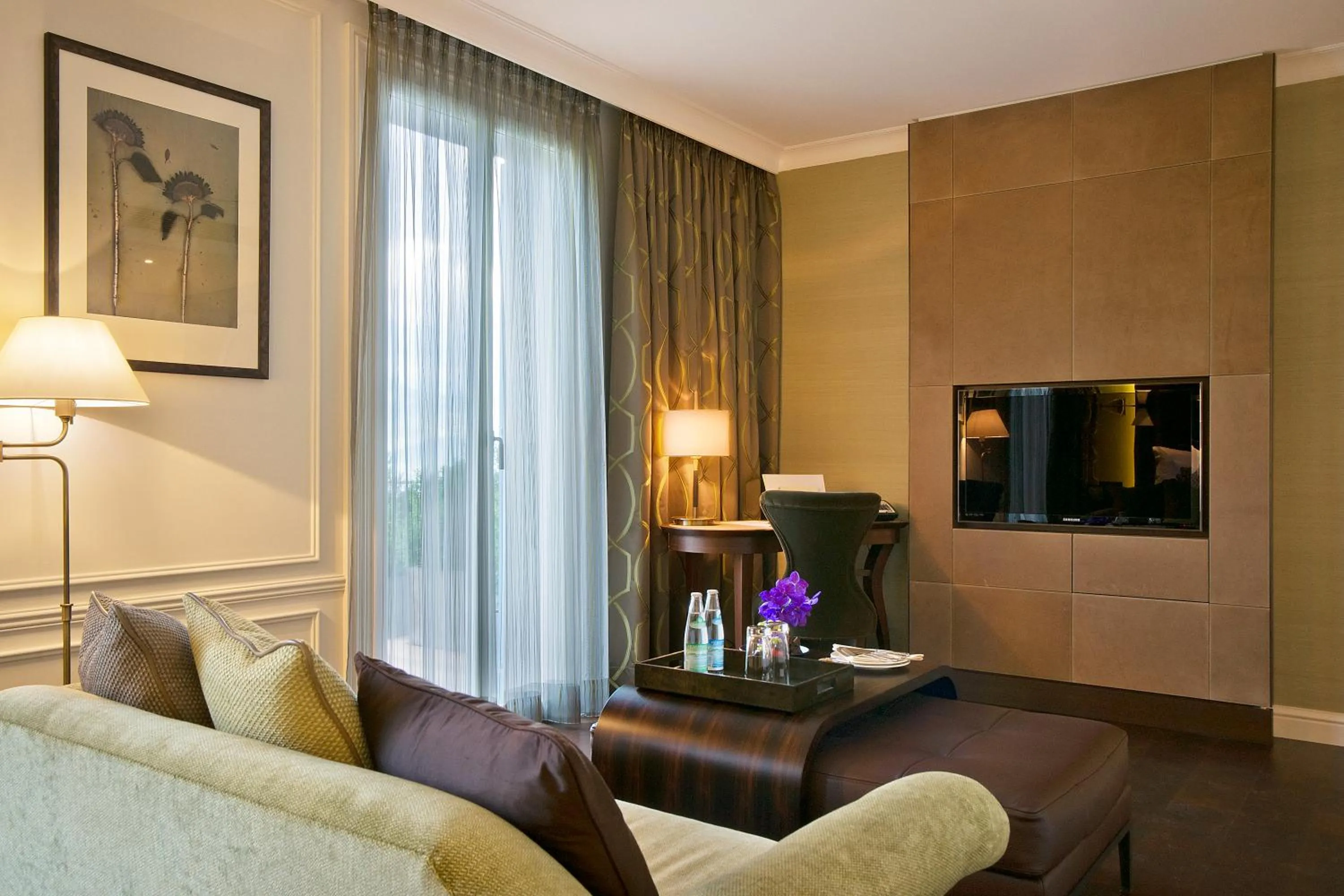 Photo of the whole room in Hotel Villa Honegg