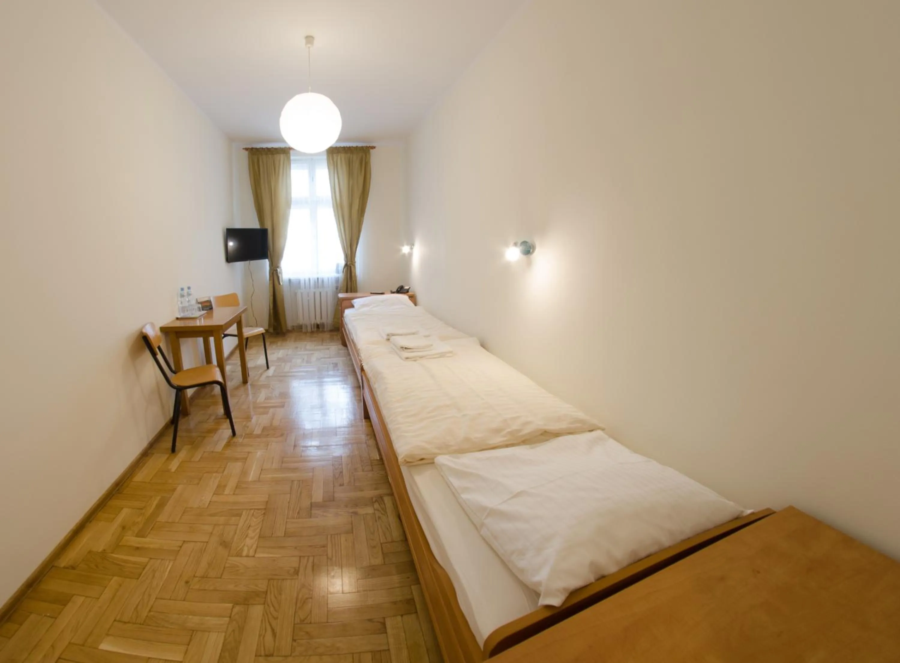 Photo of the whole room, Bed in Brama Old City Rooms