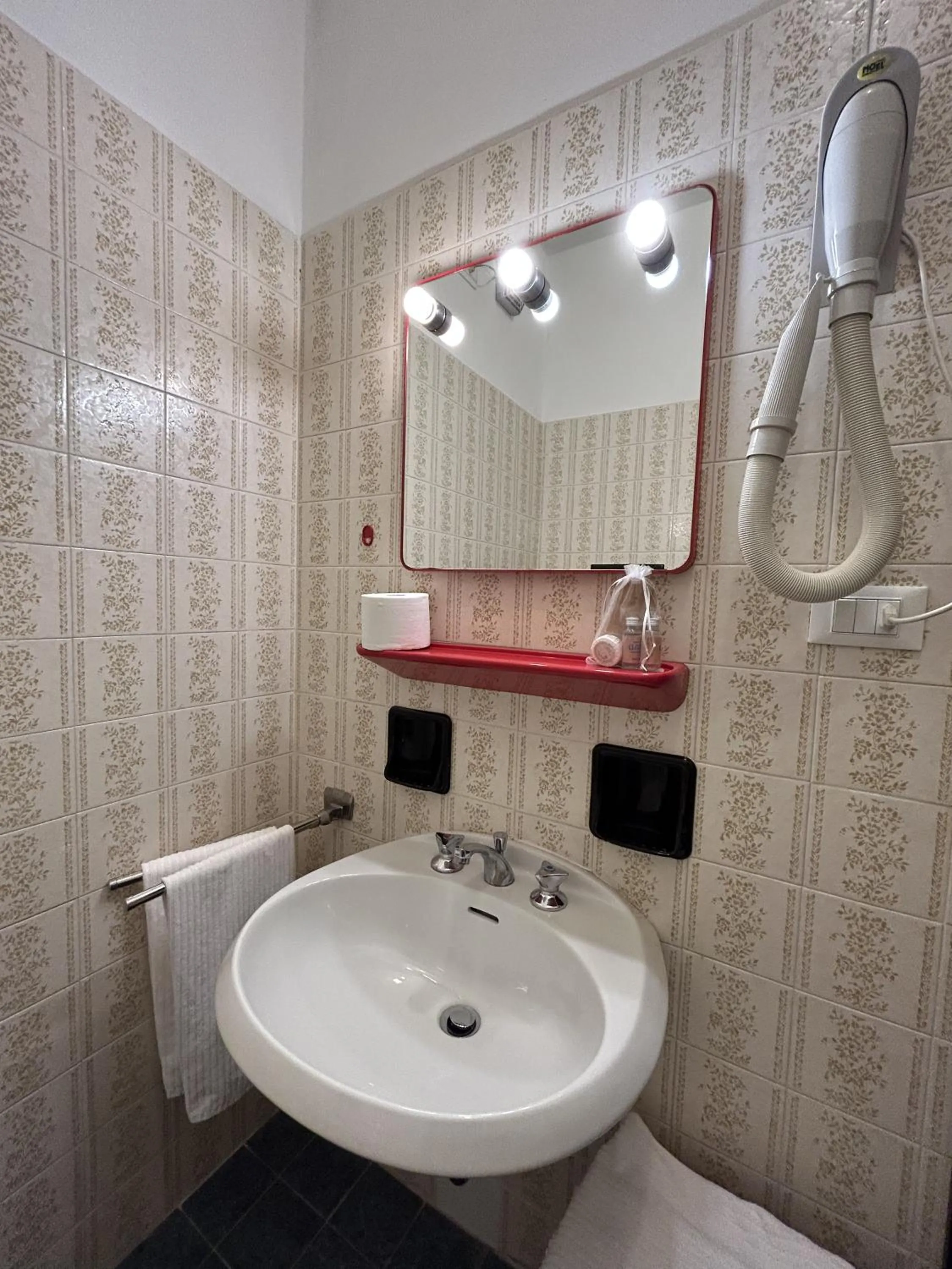 Bathroom in Hotel Diana