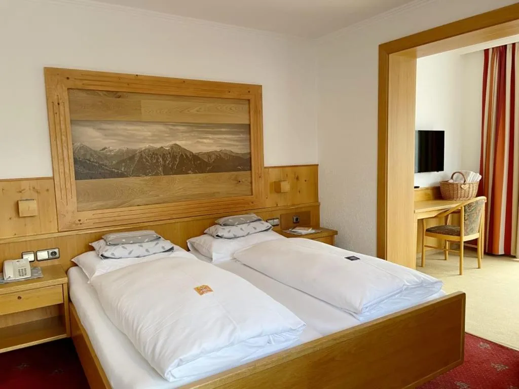 Family Double Room in Hotel Völserhof