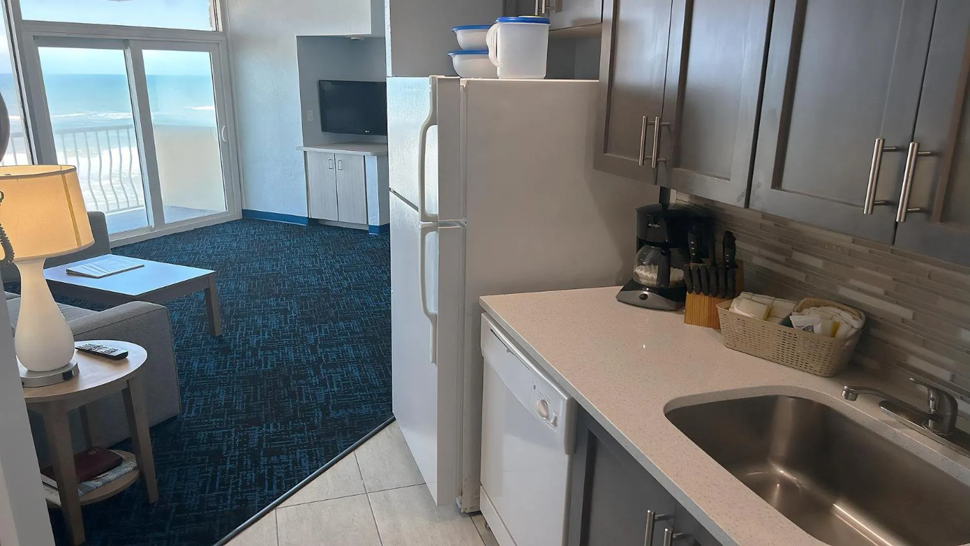 Kitchen or kitchenette in Ocean East Resort Club