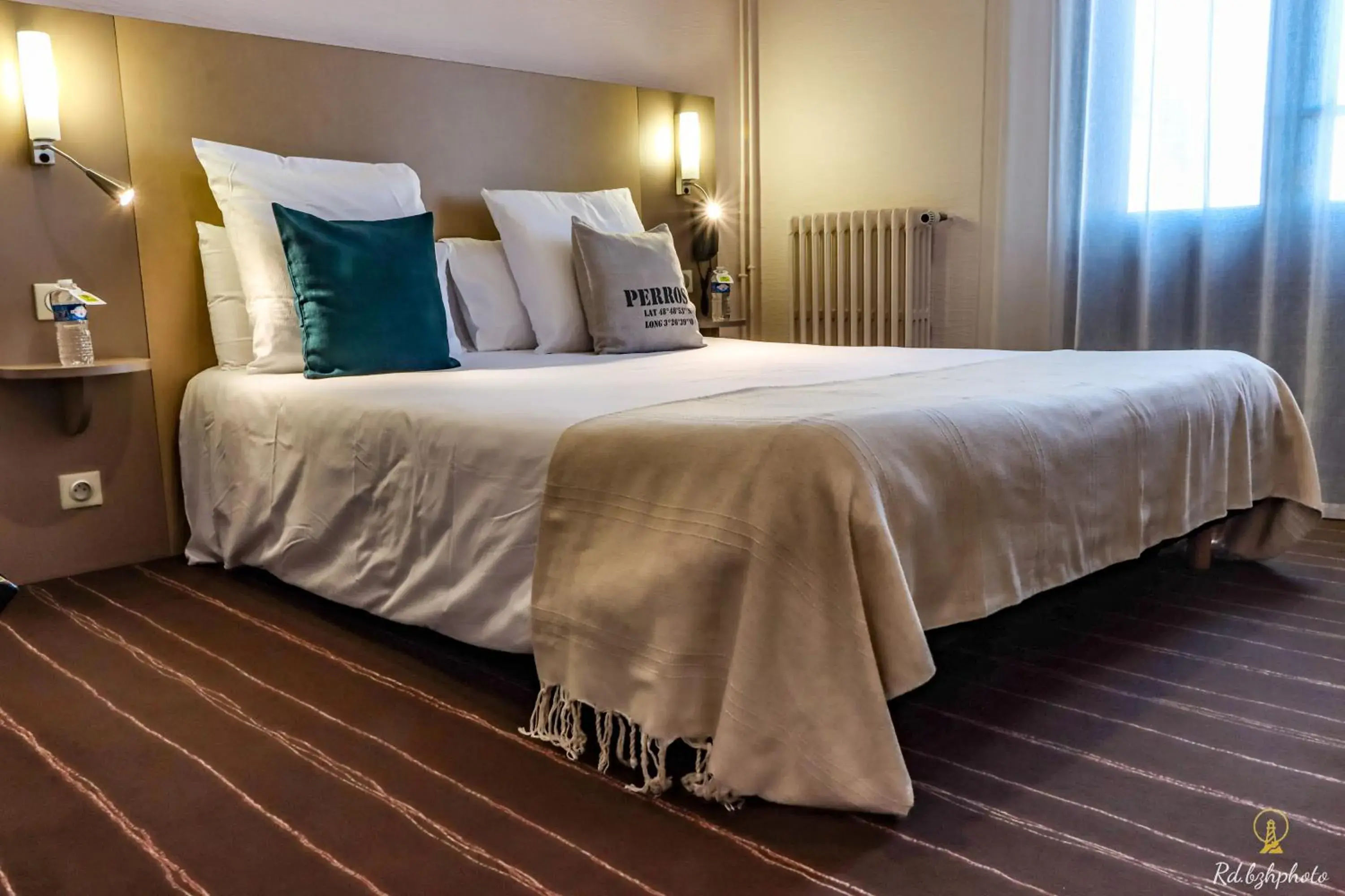 Superior Double Room in Logis Hôtel du Parc Superior Double Room in Logis Hôtel du Parc