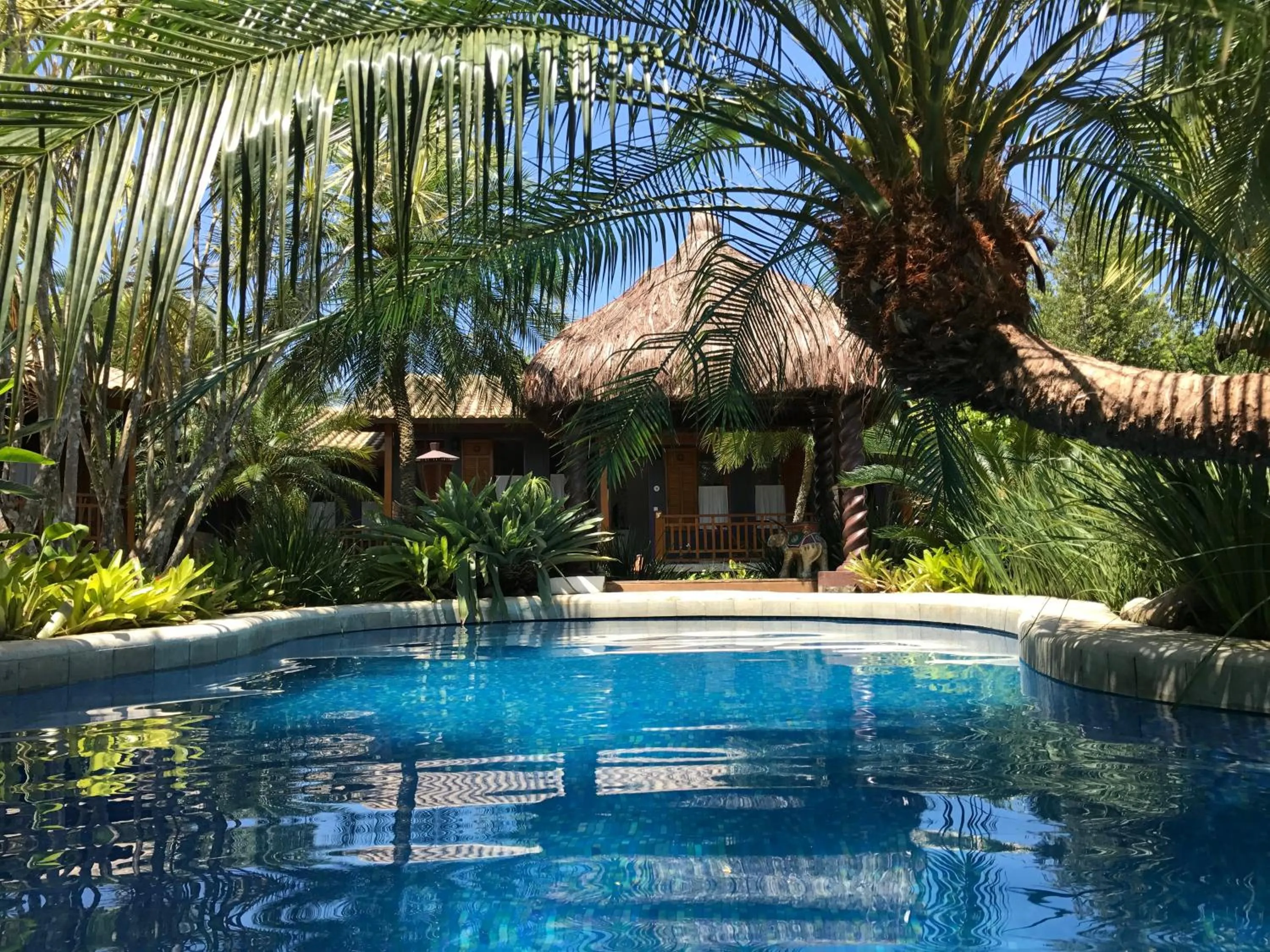Swimming pool in Villa Bebek Hotel