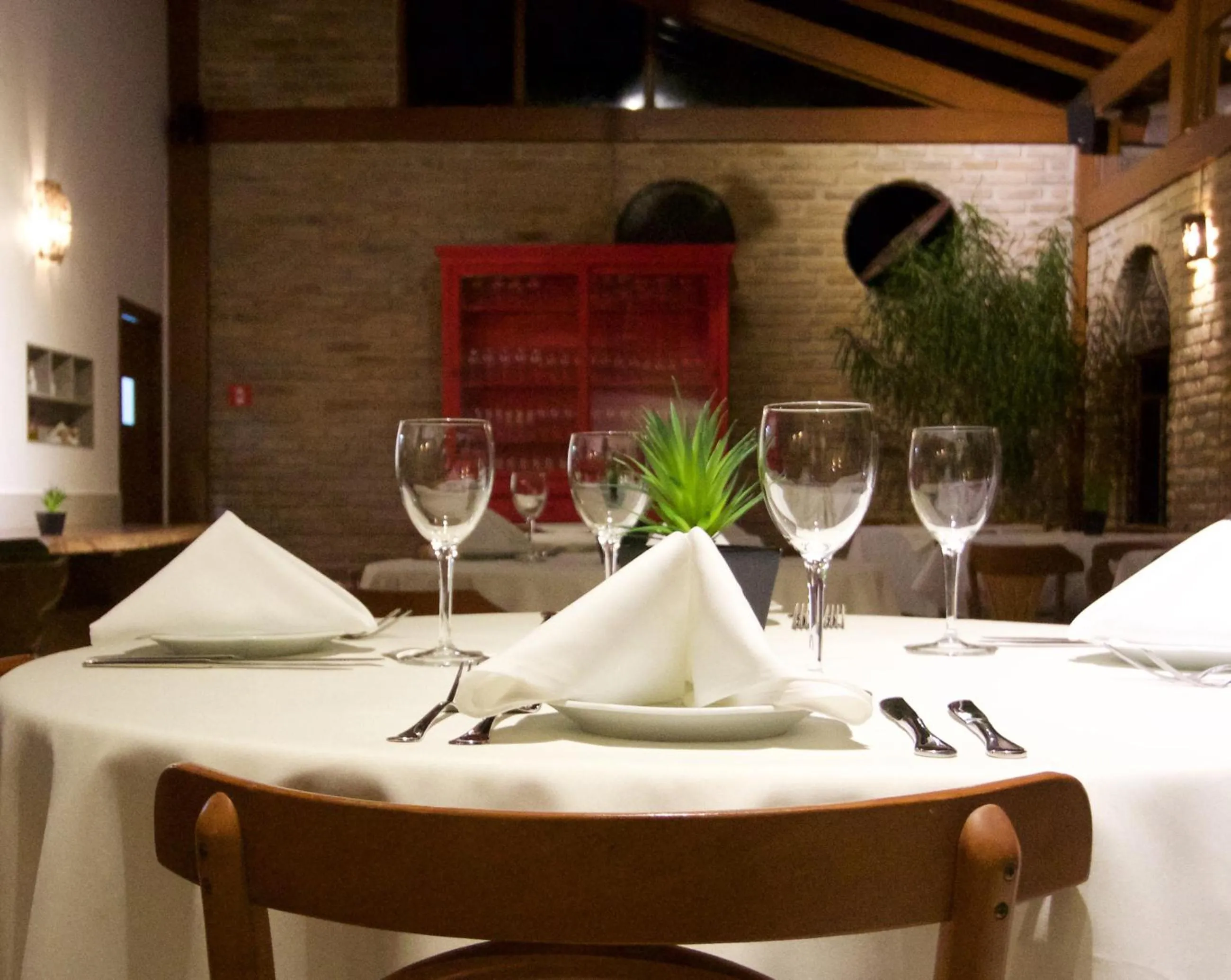 Restaurant/places to eat in Villa Bebek Hotel