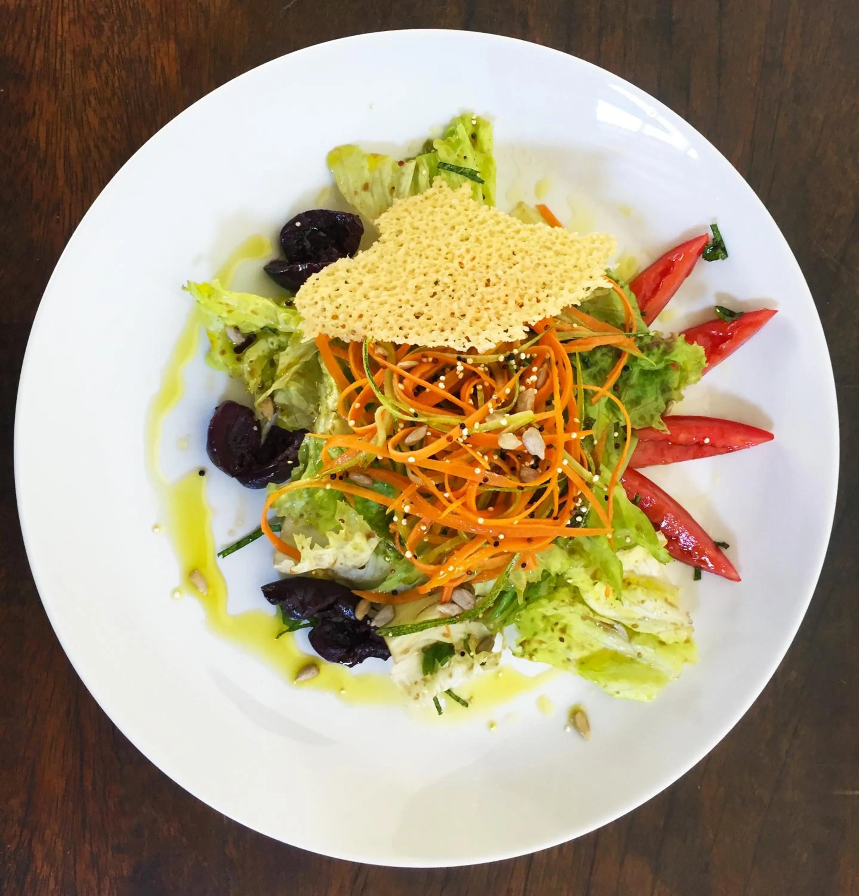 Restaurant/places to eat in Villa Bebek Hotel