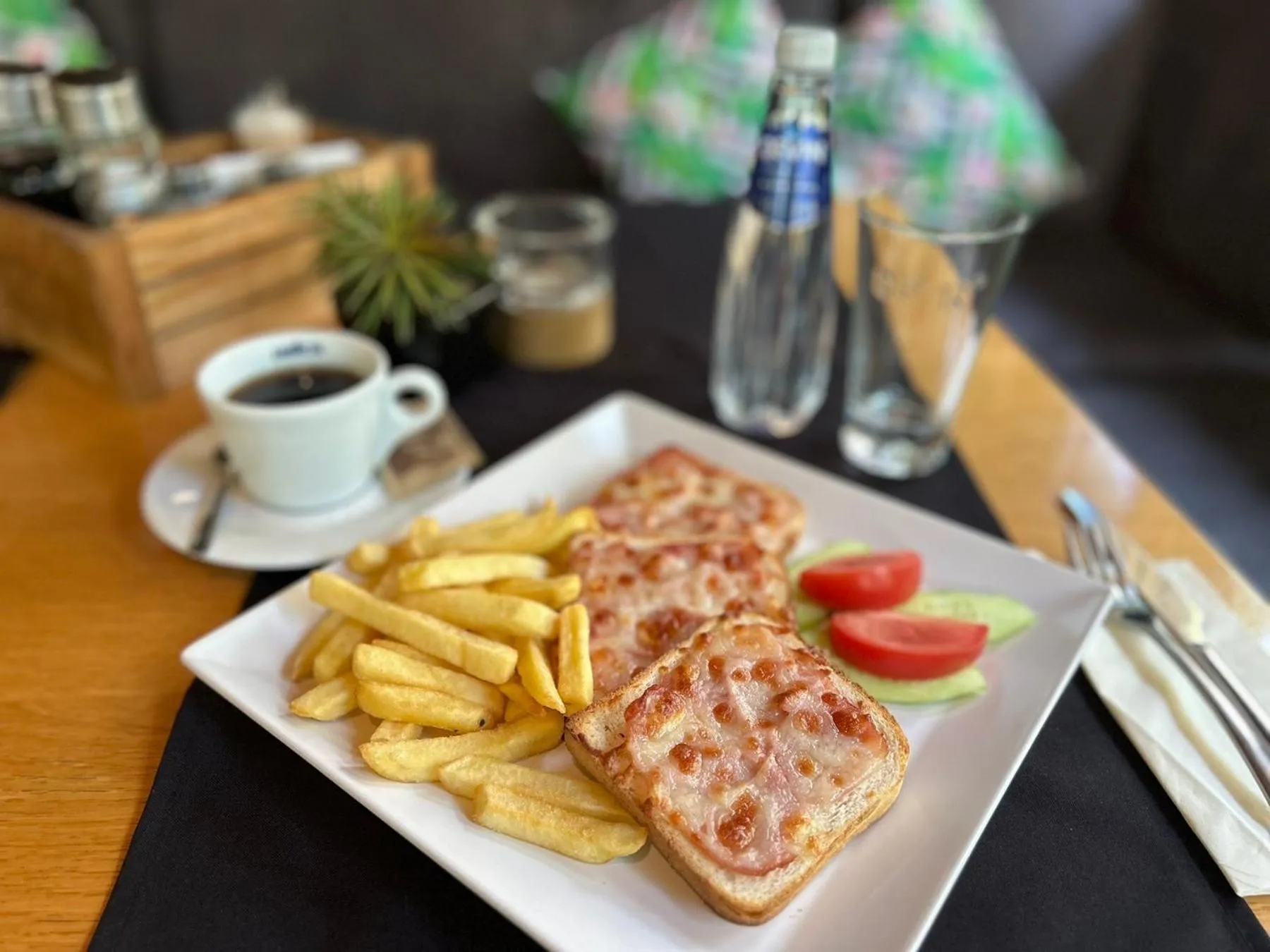 Food and drinks in Hotel Orbita