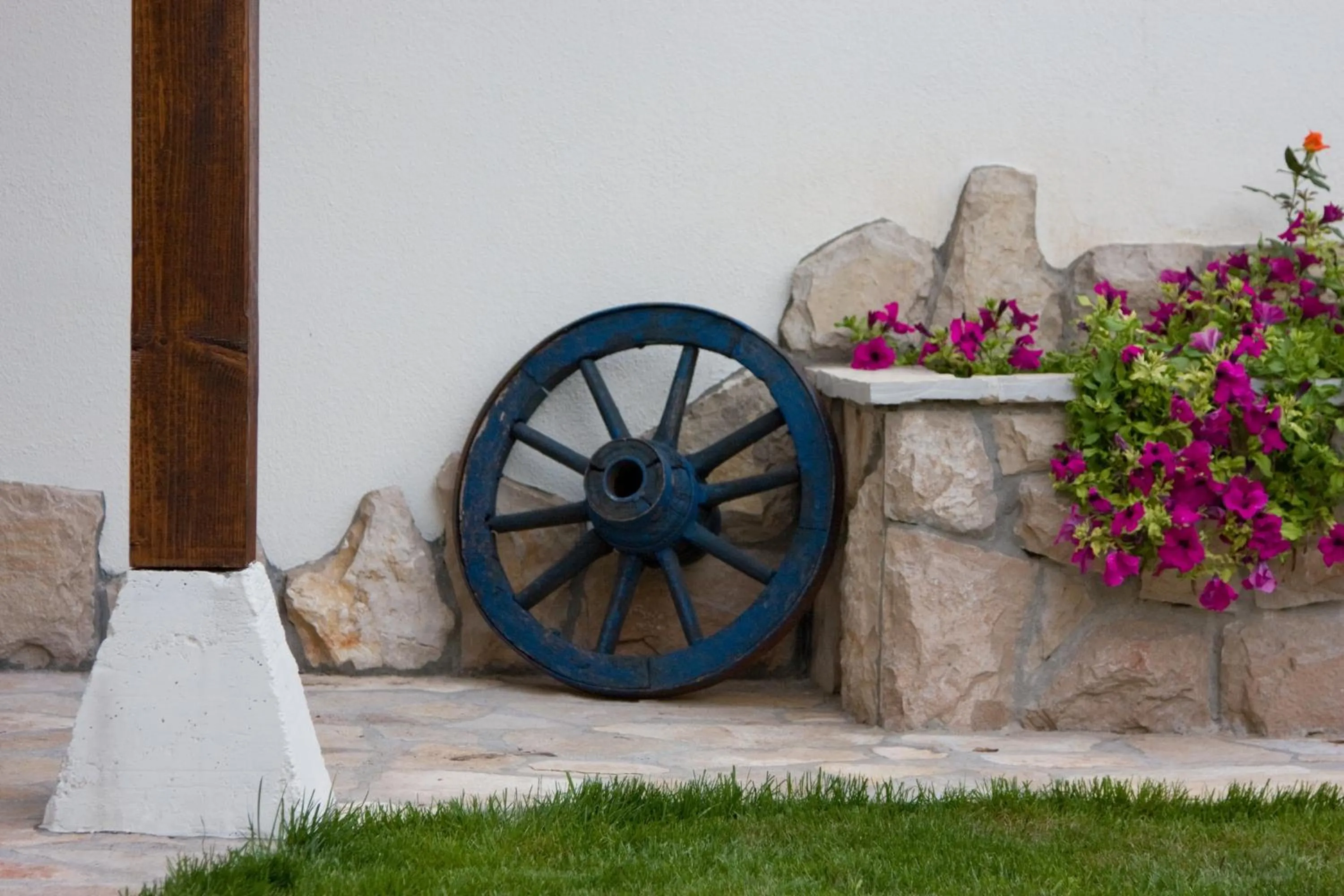 Property building in Villa Fortuna