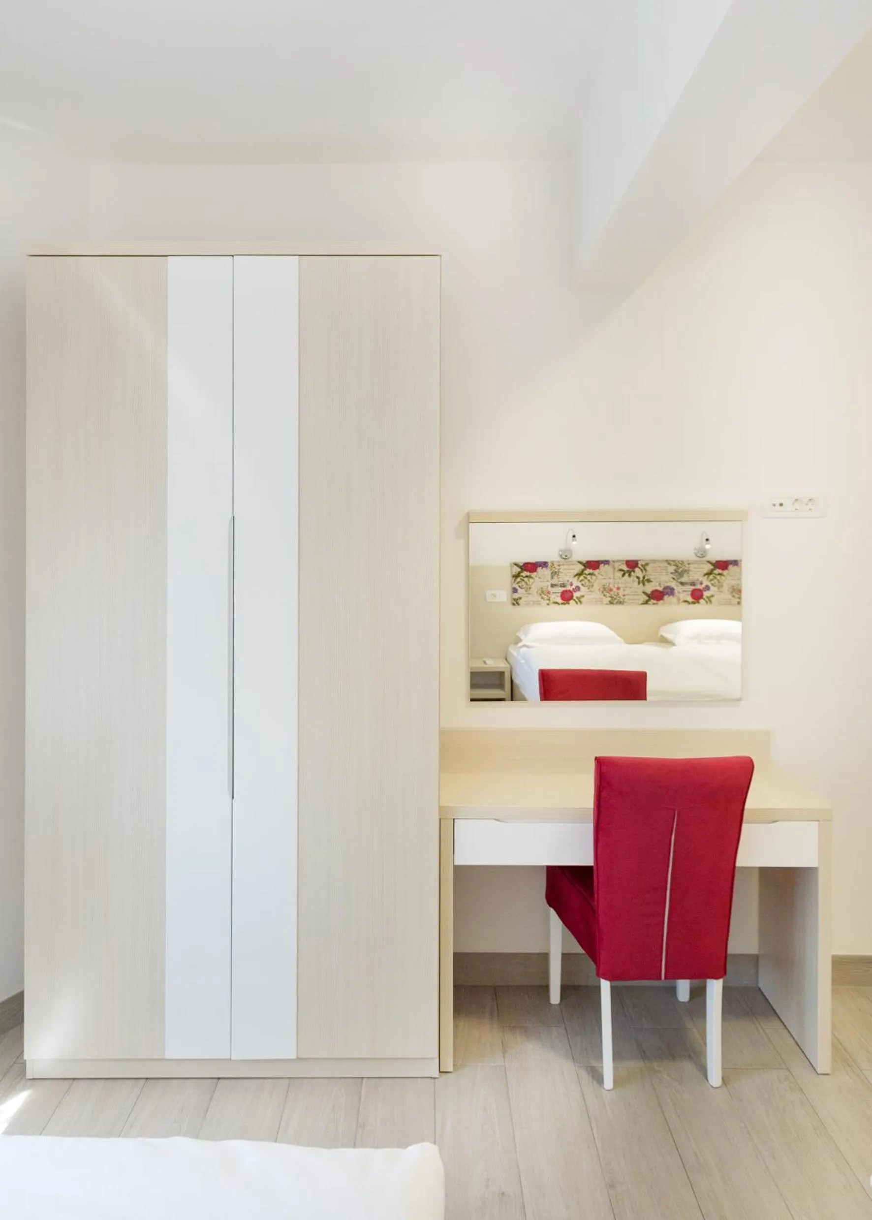 Property building, Bed in Villa Fortuna