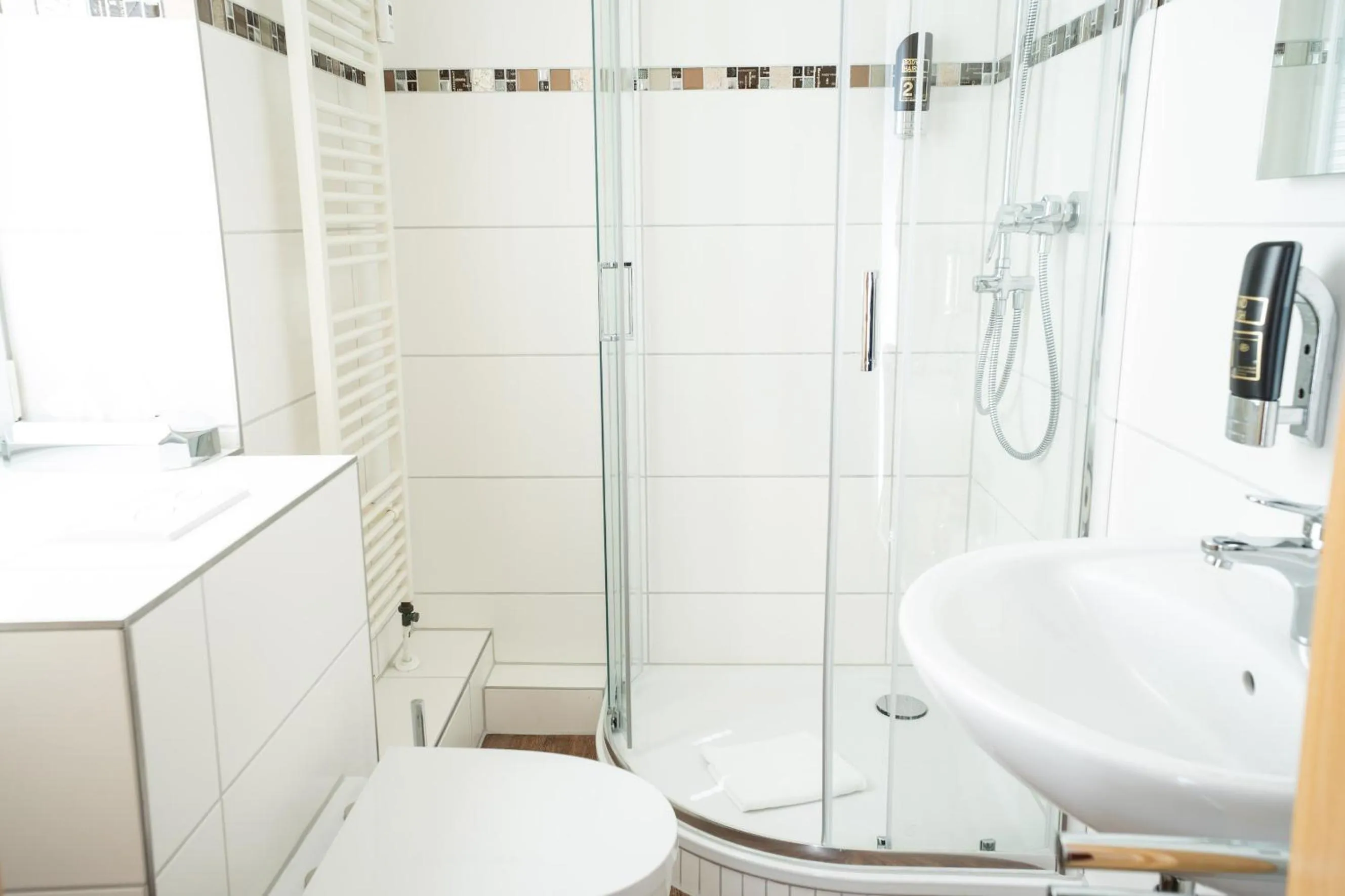 Bathroom in Hotel am Holzhafen