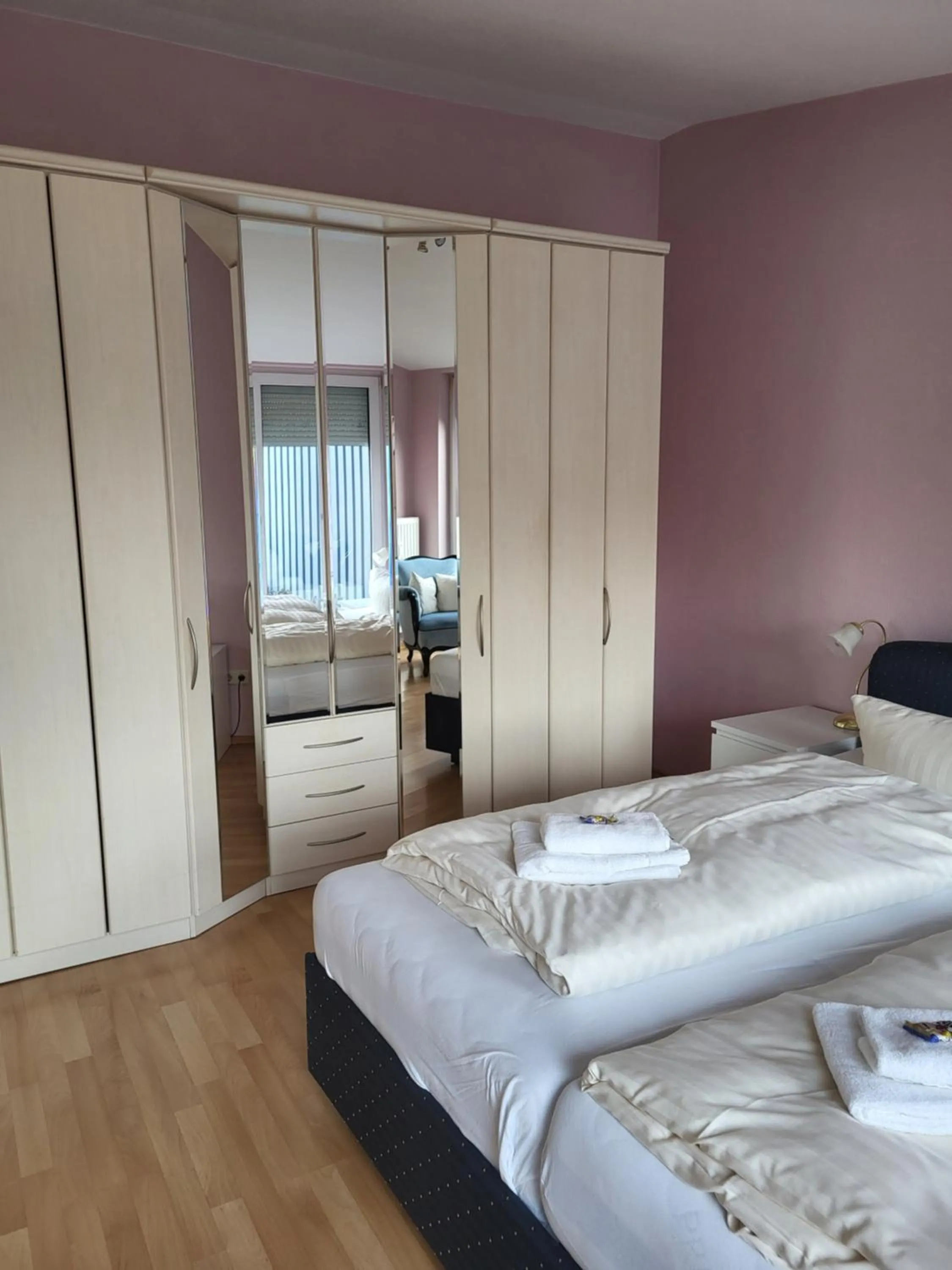 Bedroom, Bed in Hotel am Holzhafen