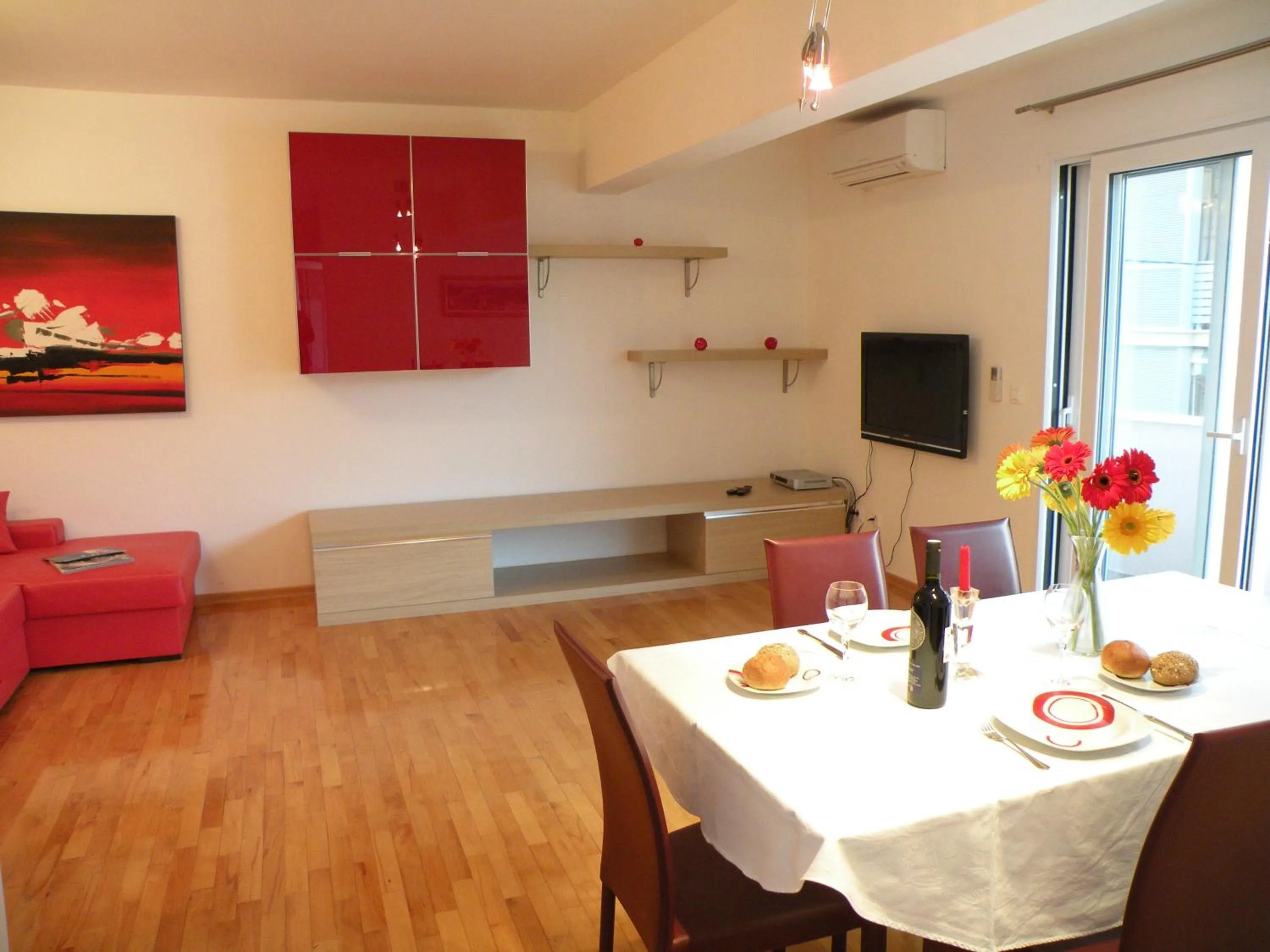 Dining area in Villa Rosa