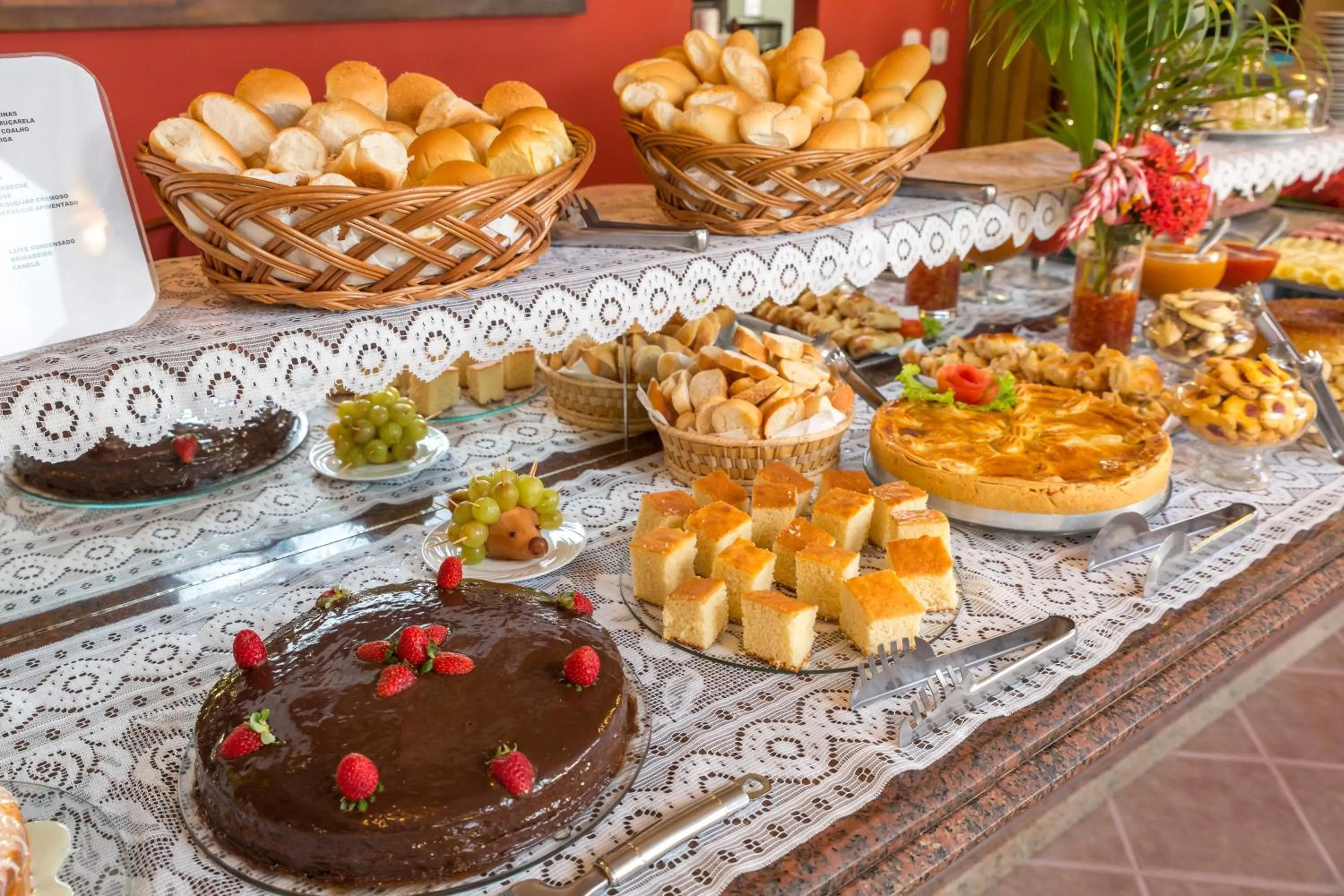 Restaurant/places to eat in Porto Geraes Praia Hotel