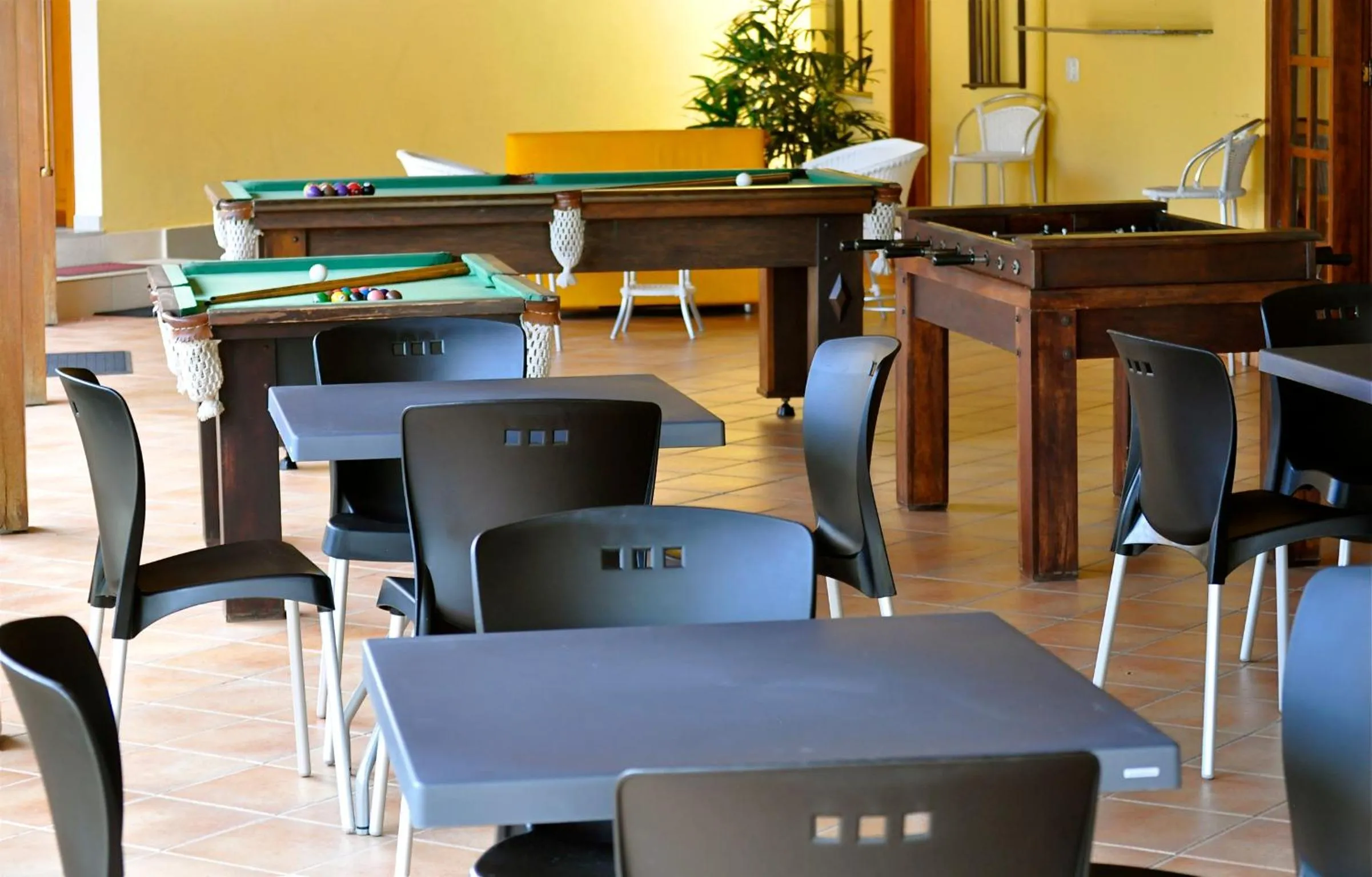 Game Room in Porto Geraes Praia Hotel
