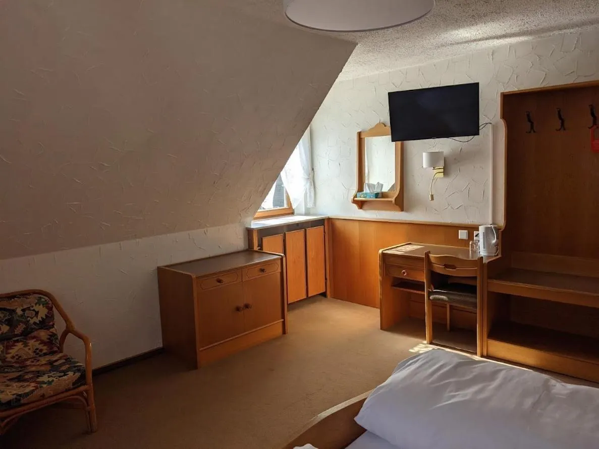 Bed in Hotel Restaurant Albans Sonne