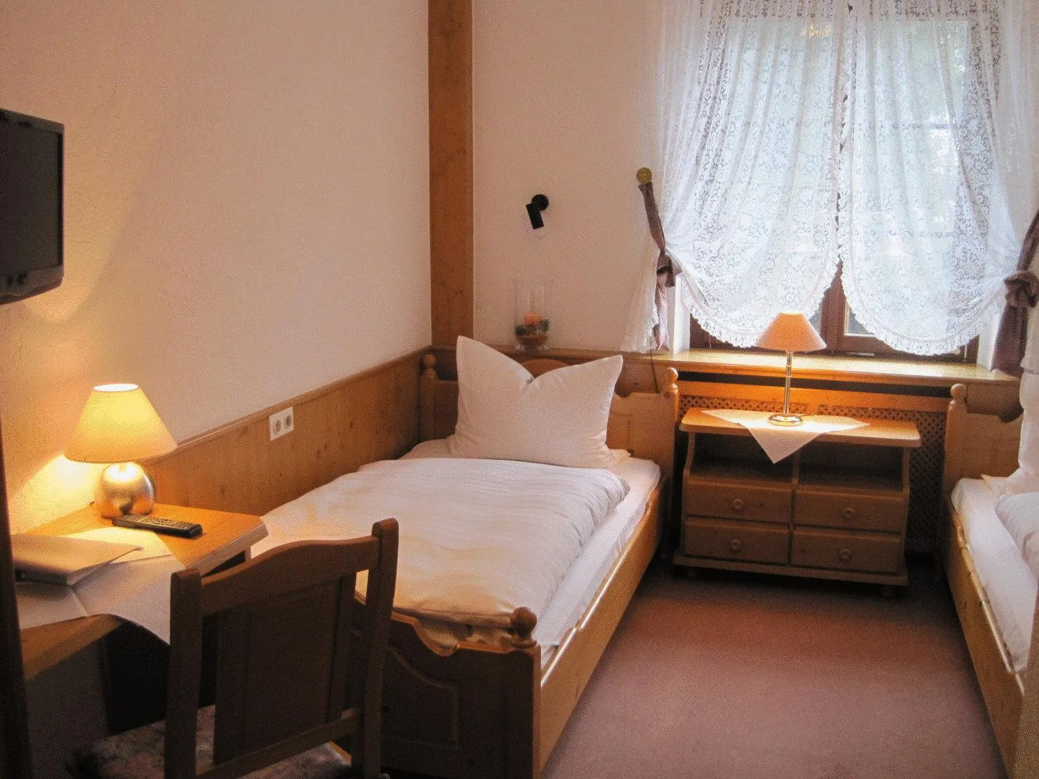 Bed in Hotel Restaurant Albans Sonne