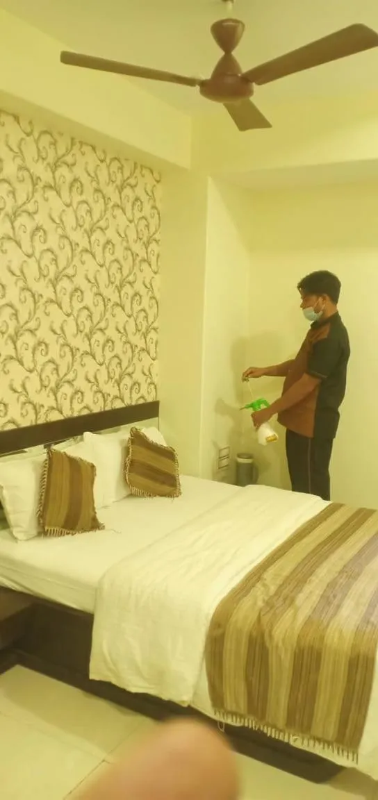 Bed in Hotel Navi Mumbai