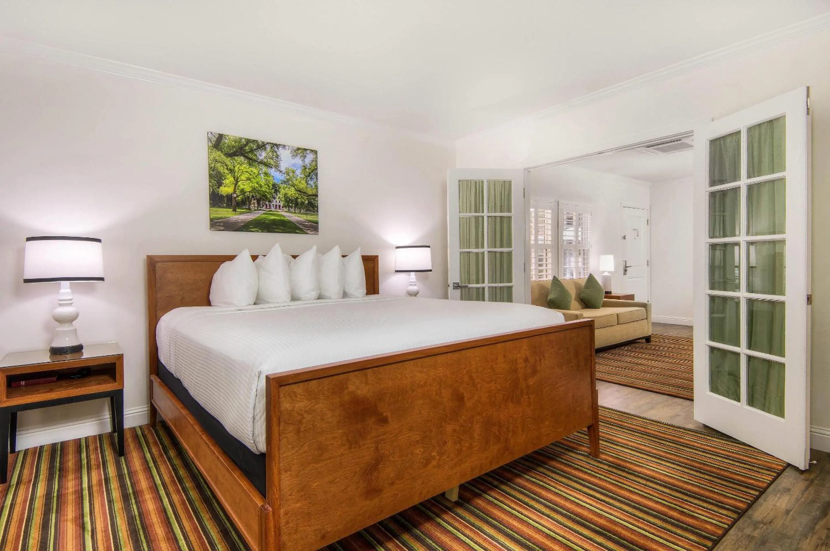 Bedroom, Bed in Aggie Inn, an Ascend Collection Hotel