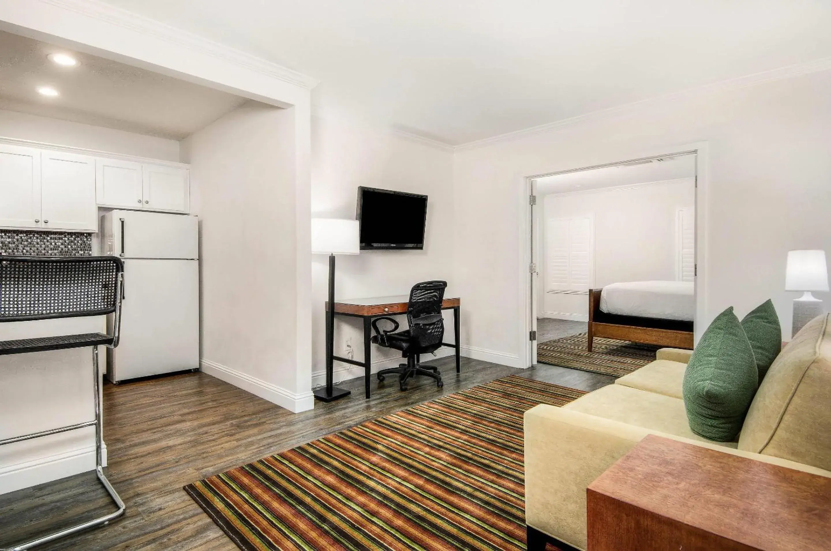 Efficiency King Suite - Non-Smoking in Aggie Inn, an Ascend Collection Hotel Efficiency King Suite - Non-Smoking in Aggie Inn, an Ascend Collection Hotel