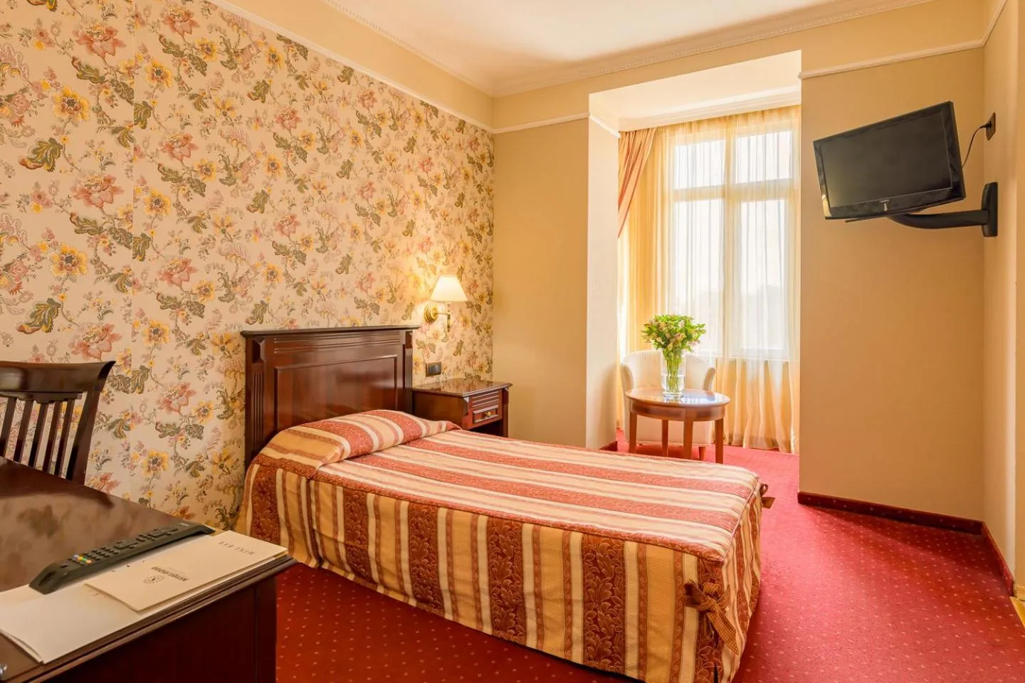 Bed in Boutique Splendid Hotel