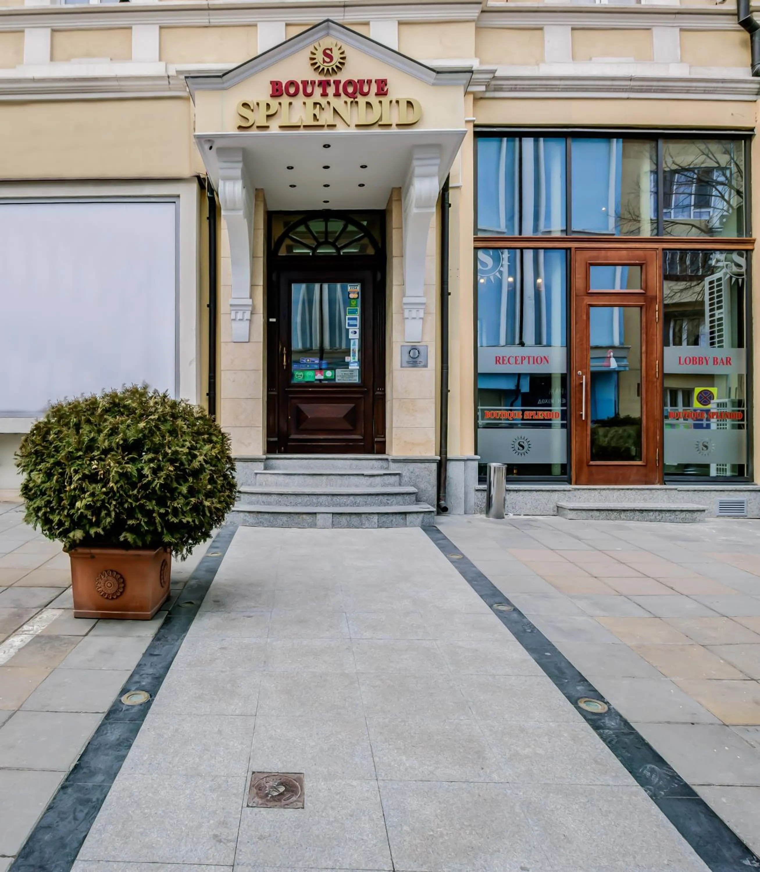 Facade/entrance in Boutique Splendid Hotel
