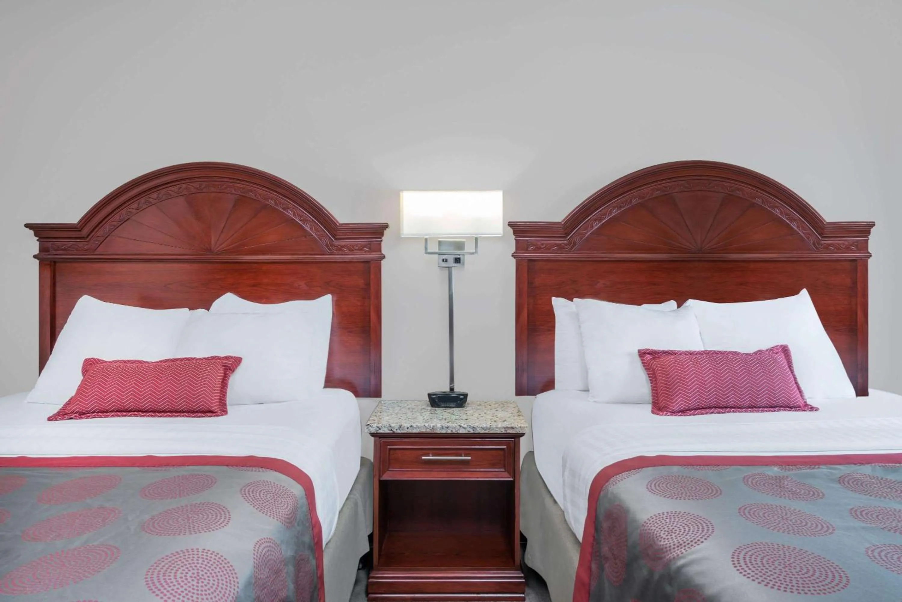 Photo of the whole room, Bed in Ramada by Wyndham Minneapolis Golden Valley