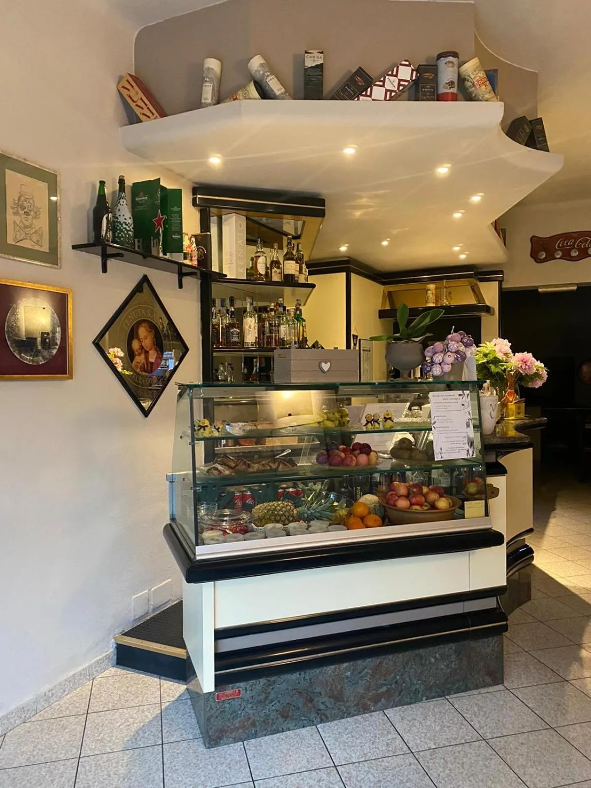 Lounge or bar in Locanda L'Ombrosa