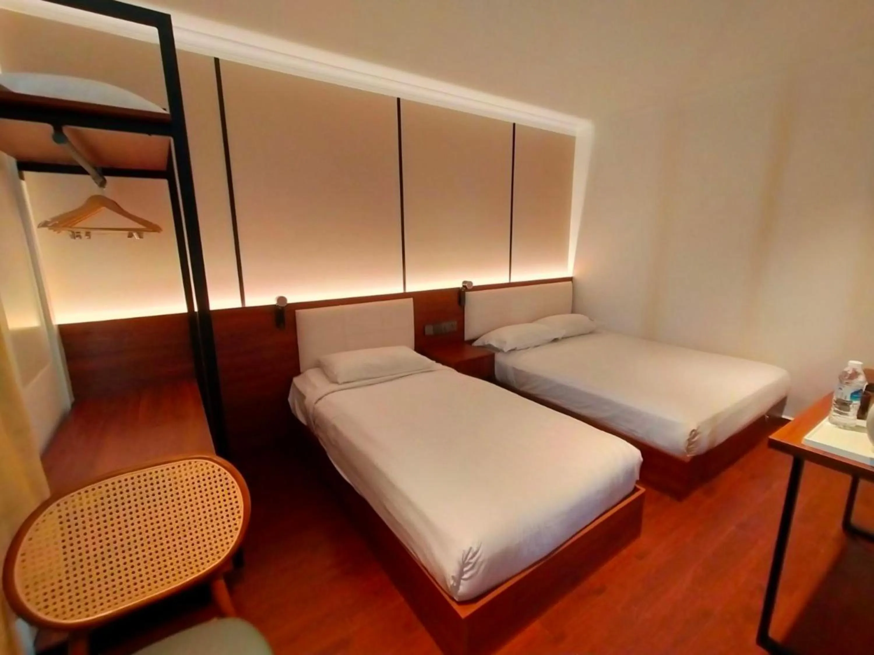 Bedroom, Bed in Hotel O GHC Near Penang Street Art Formerly Queen City Hotel