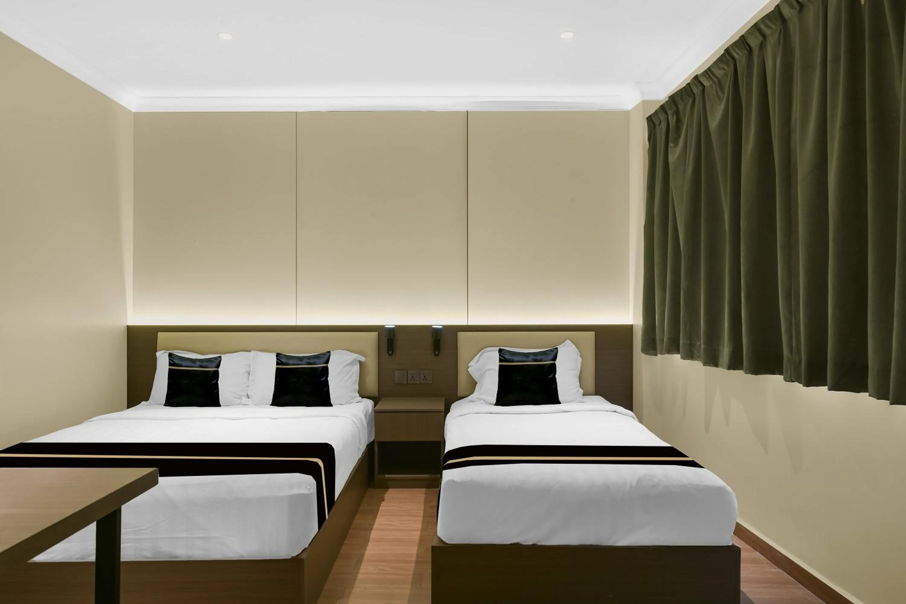 Bedroom, Bed in Collection O GHC Near Penang Street Art Formerly Queen City Hotel