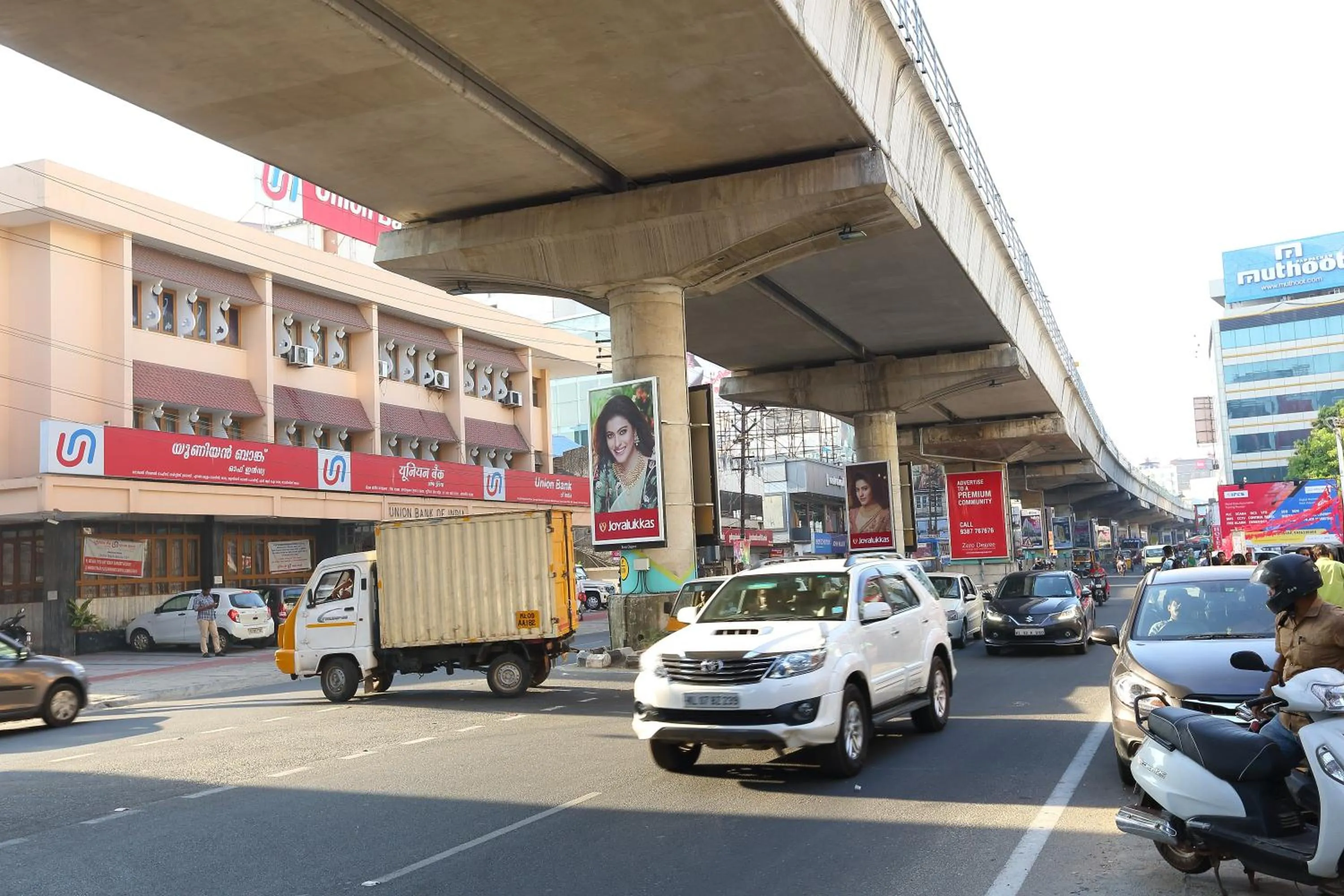 Neighbourhood in Prime Palace Hotel - MG Road