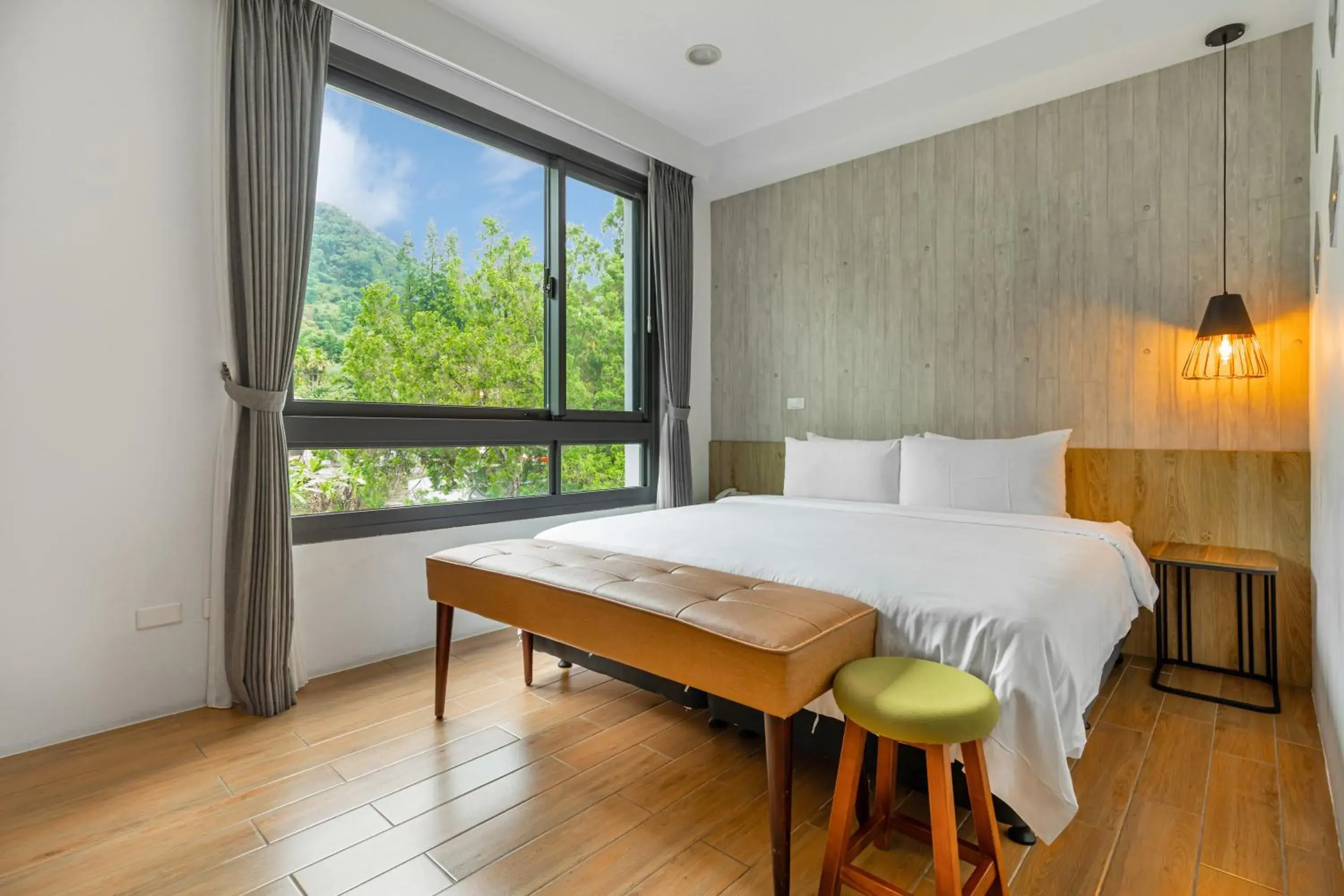 Double Room with Mountain View in Kapamumu b&b Double Room with Mountain View in Kapamumu b&b