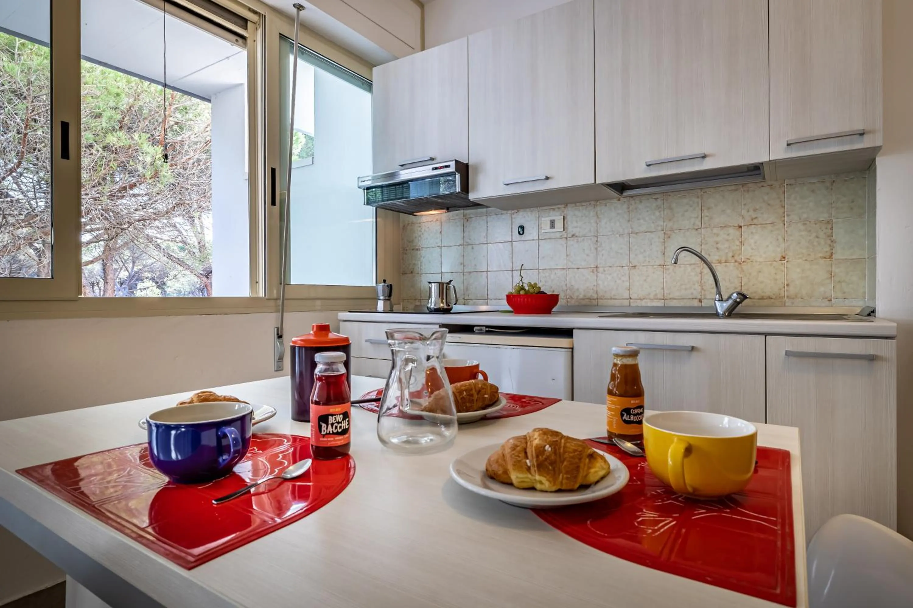 Kitchen or kitchenette in Mareblù - Tuscany Green Aparthotel
