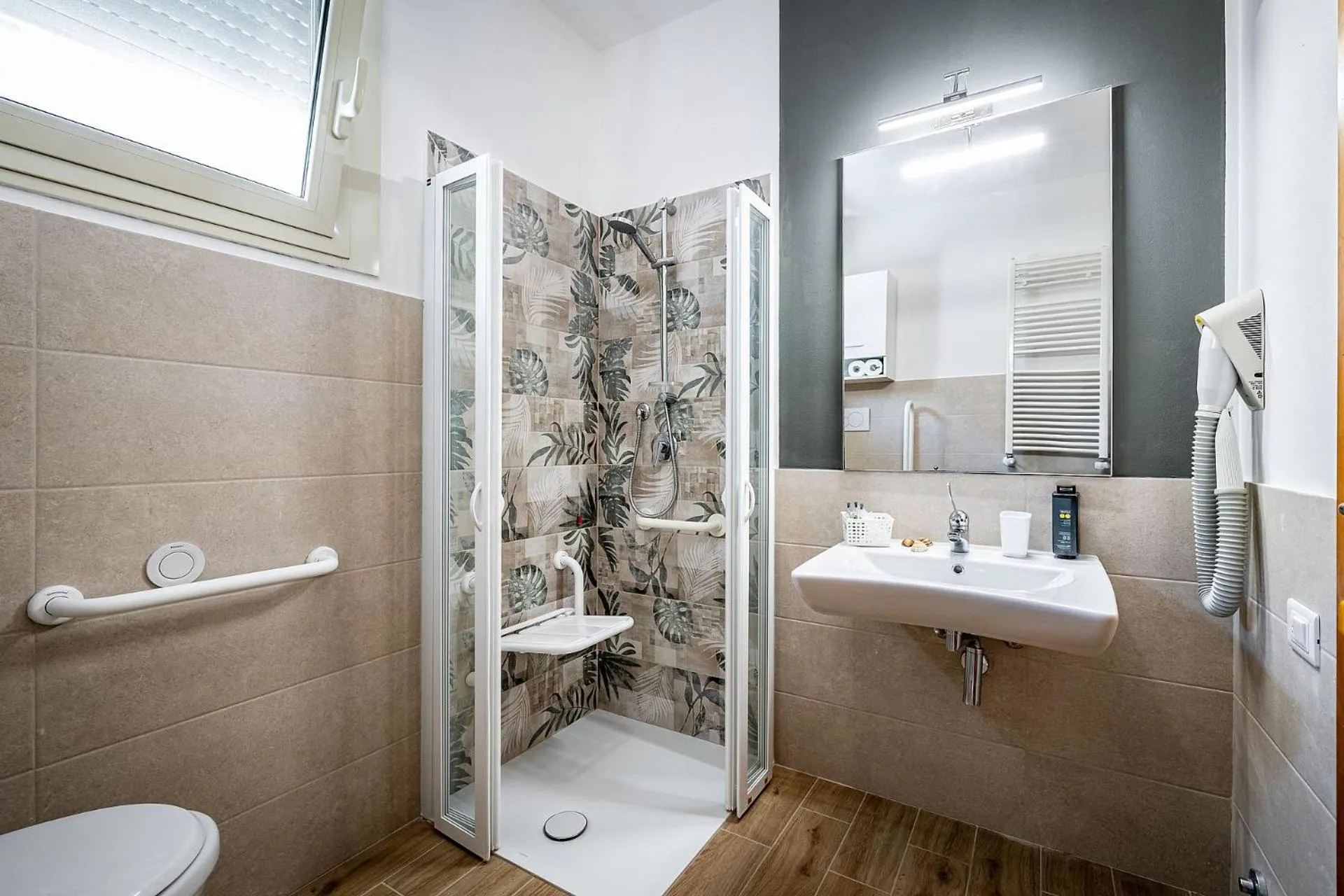 Bathroom in Mareblù - Tuscany Green Aparthotel