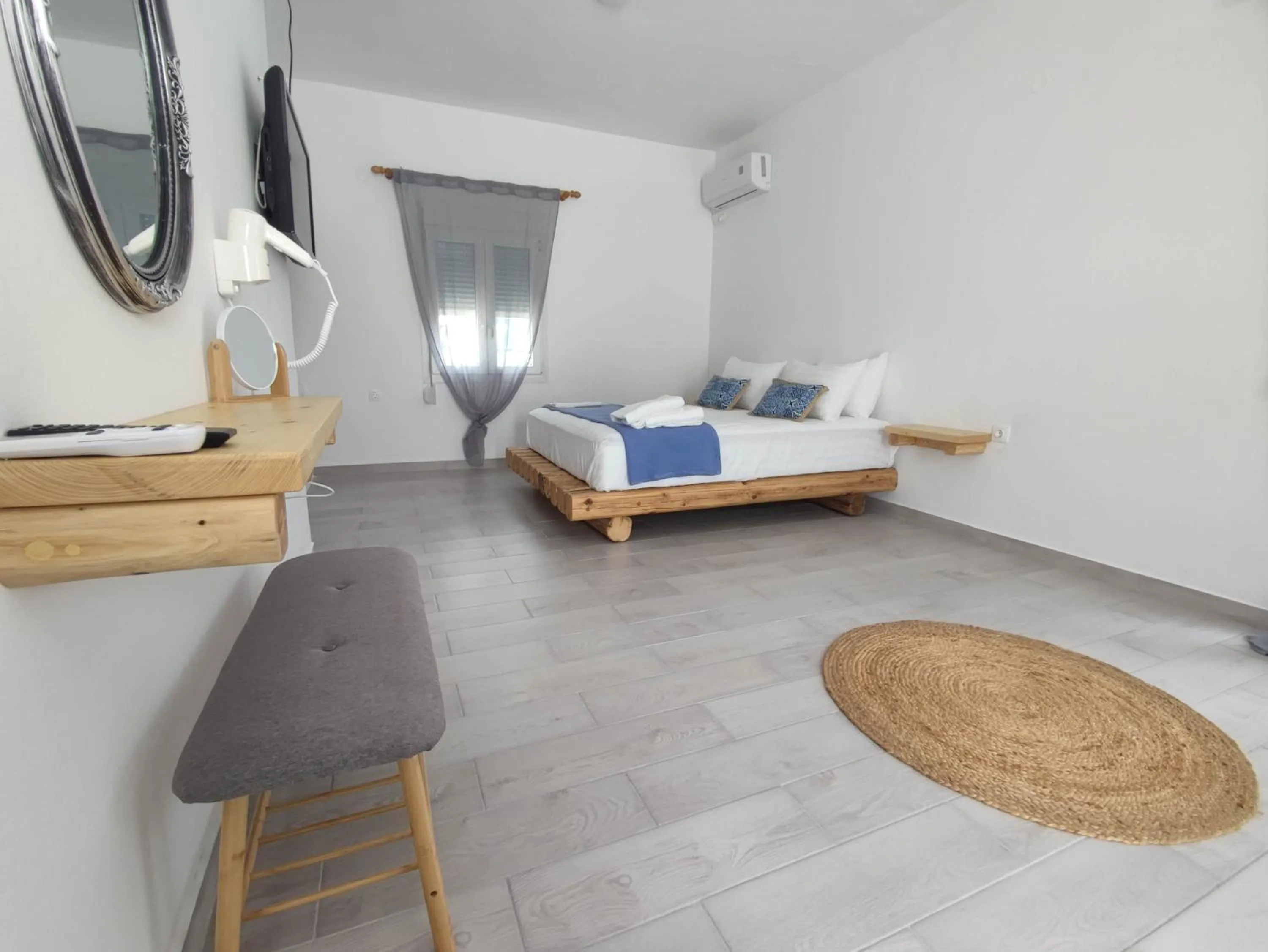 Bed in Agnanti Hotel