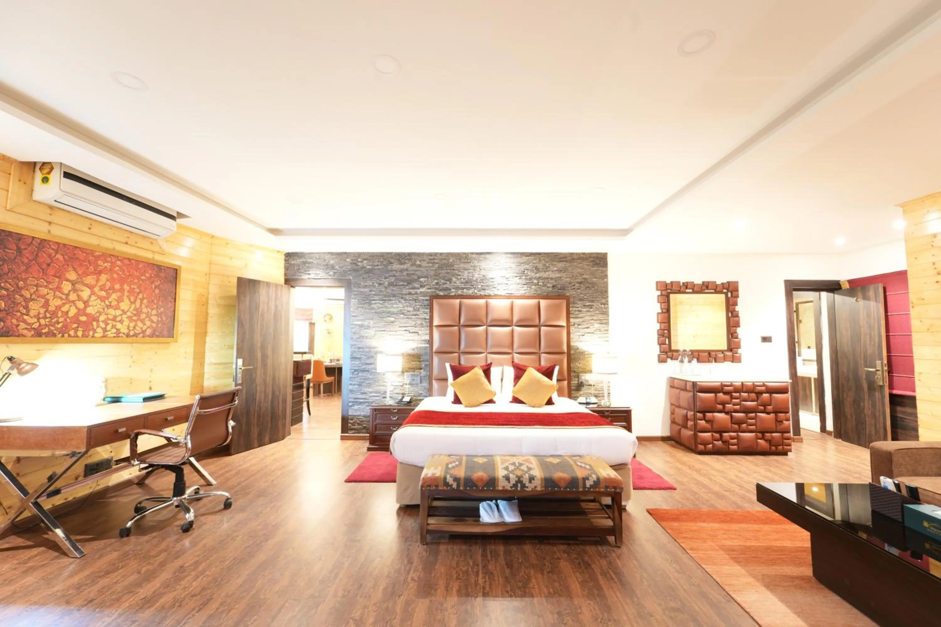 Bed in Span Resort and Spa, Manali