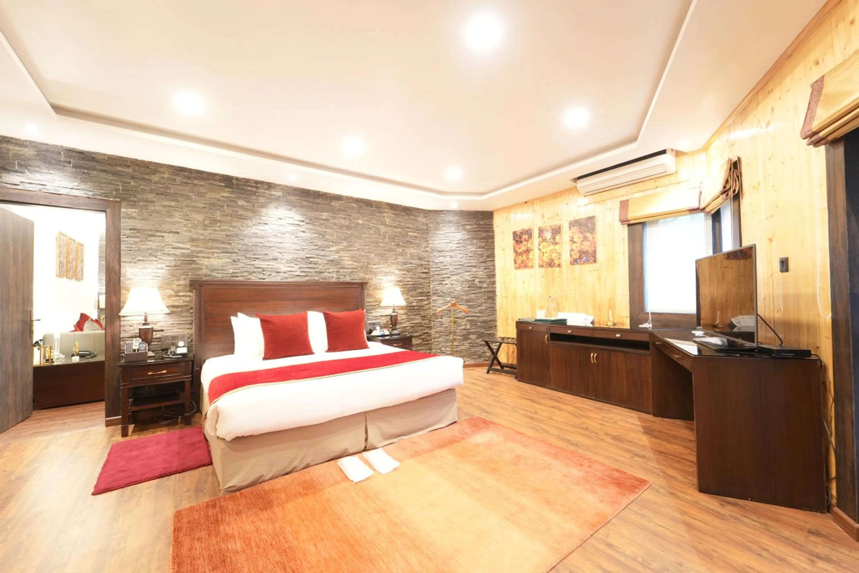 Bed in Span Resort and Spa, Manali