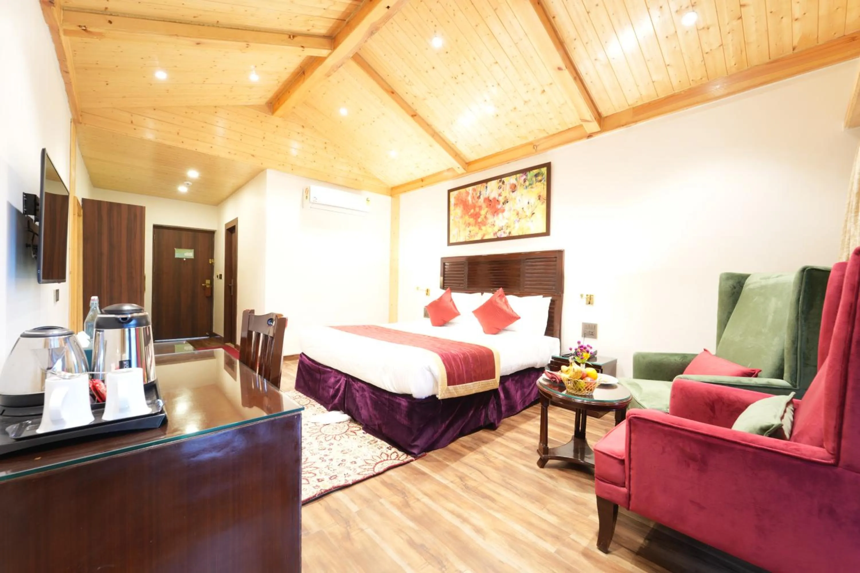 Bed in Span Resort and Spa, Manali