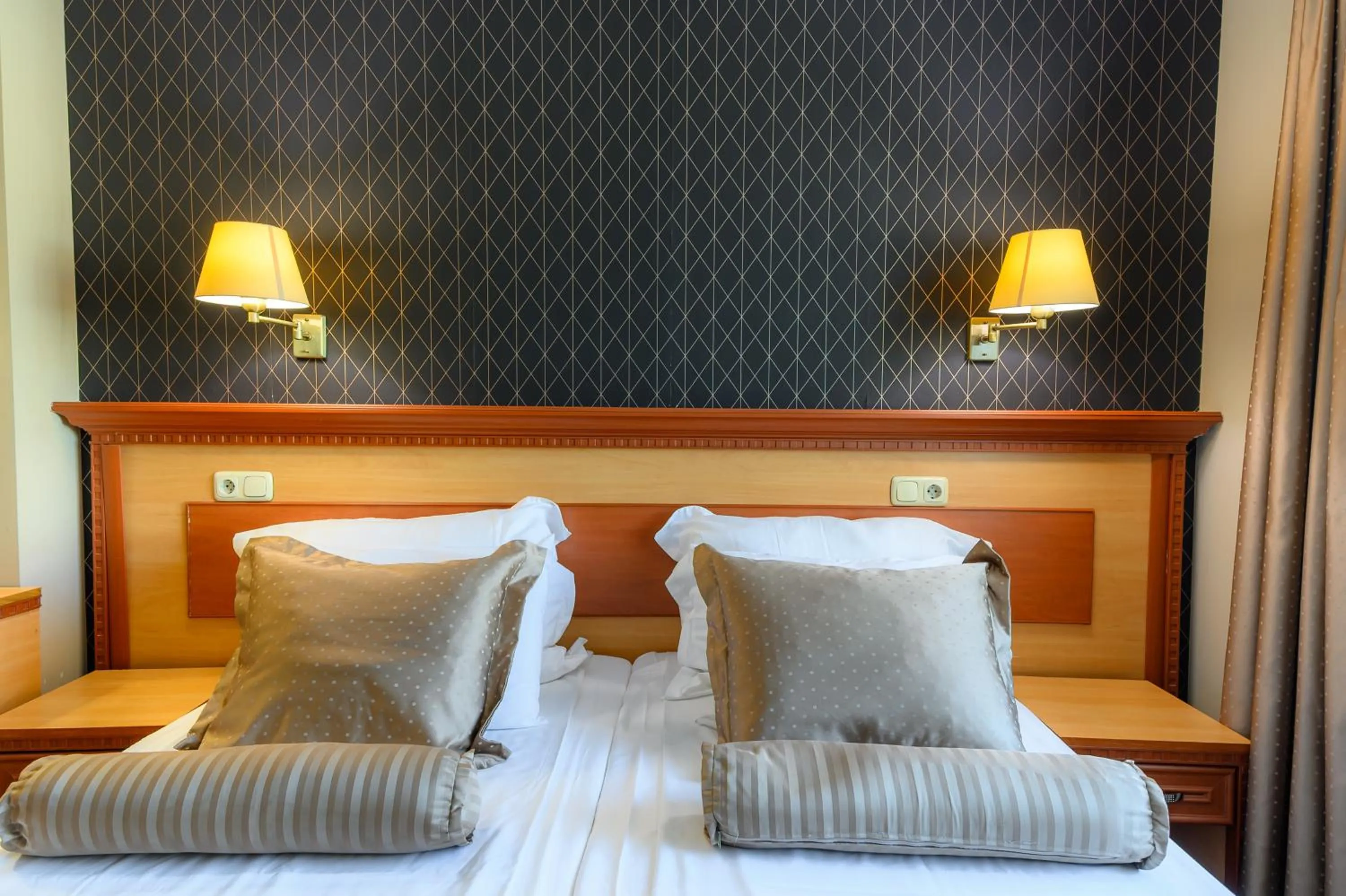 Bedroom, Bed in Spa Hotel Ezeretz Blagoevgrad
