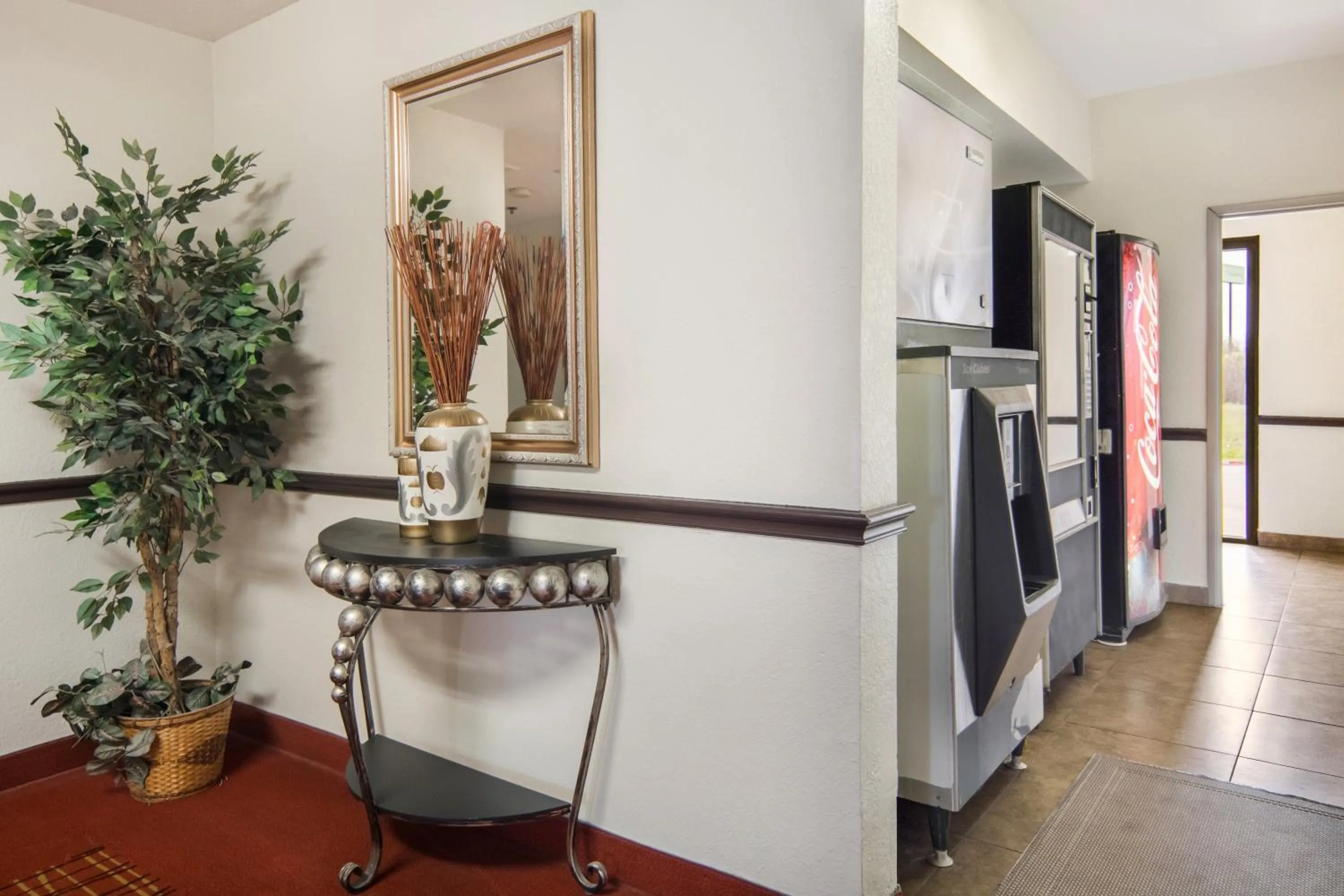 Lobby or reception in Red Roof Inn Fort Worth - Saginaw