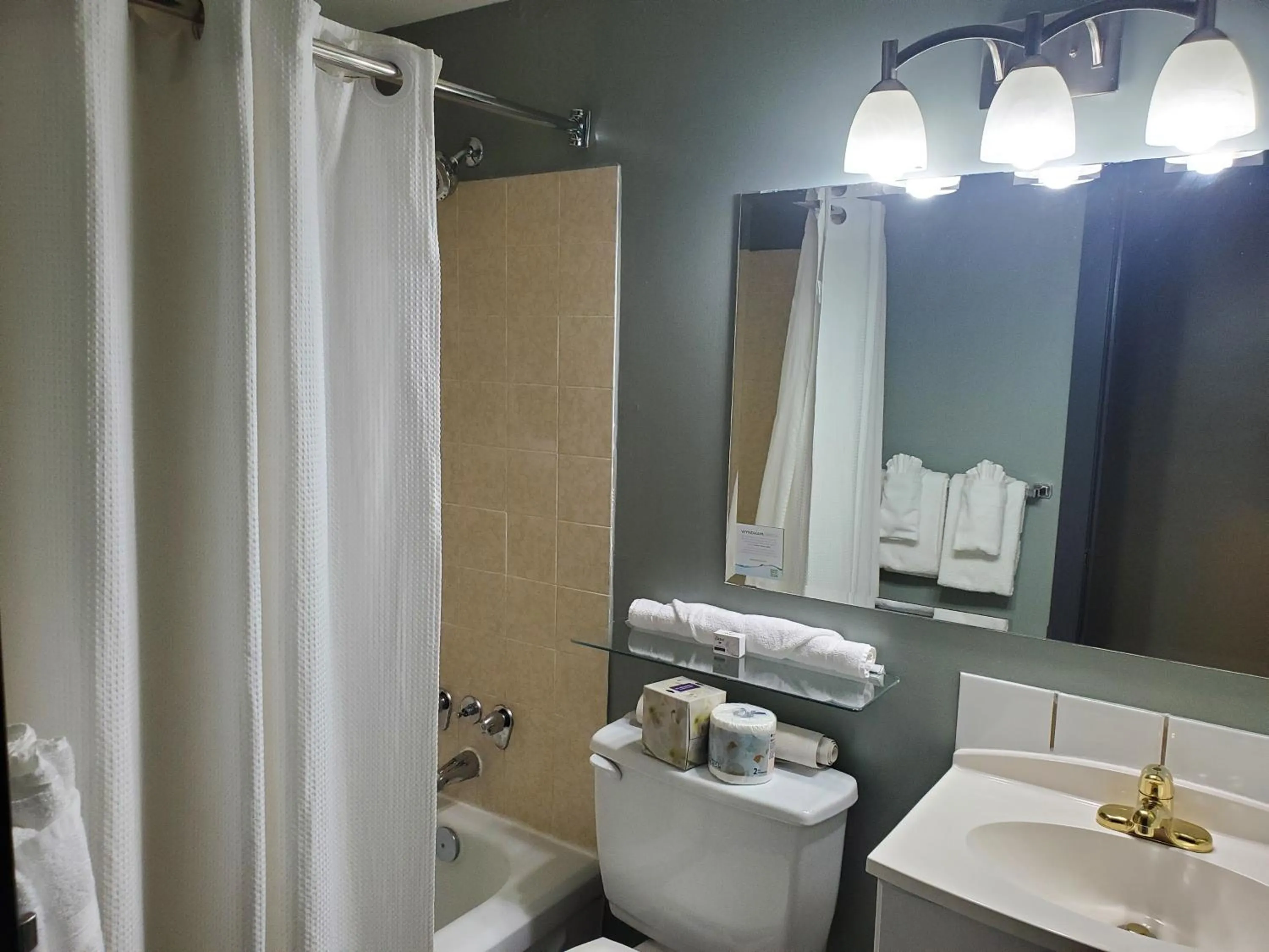 Bathroom in Super 8 by Wyndham Duncan