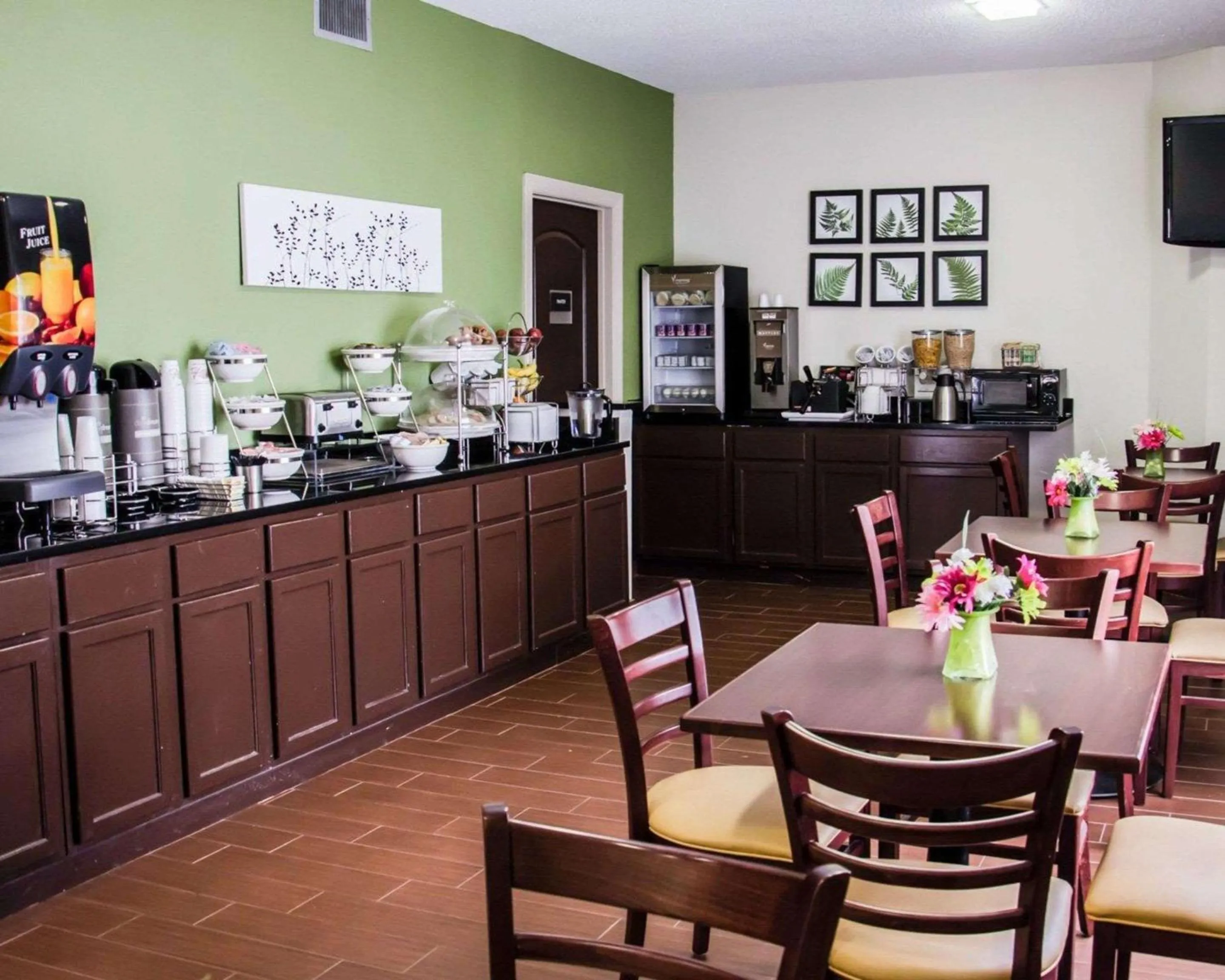 Restaurant/places to eat in Sleep Inn Concord - Kannapolis