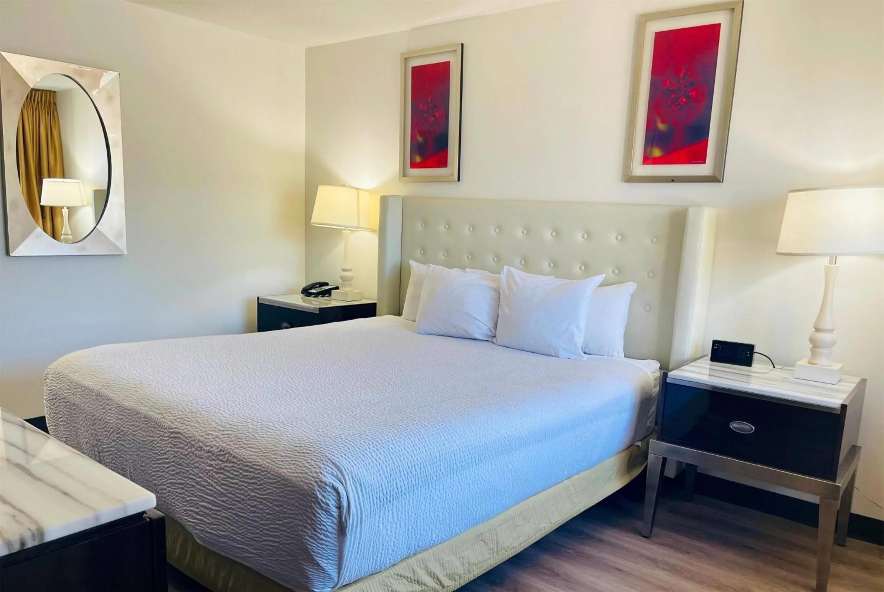 Photo of the whole room, Bed in Ramada by Wyndham Yuma