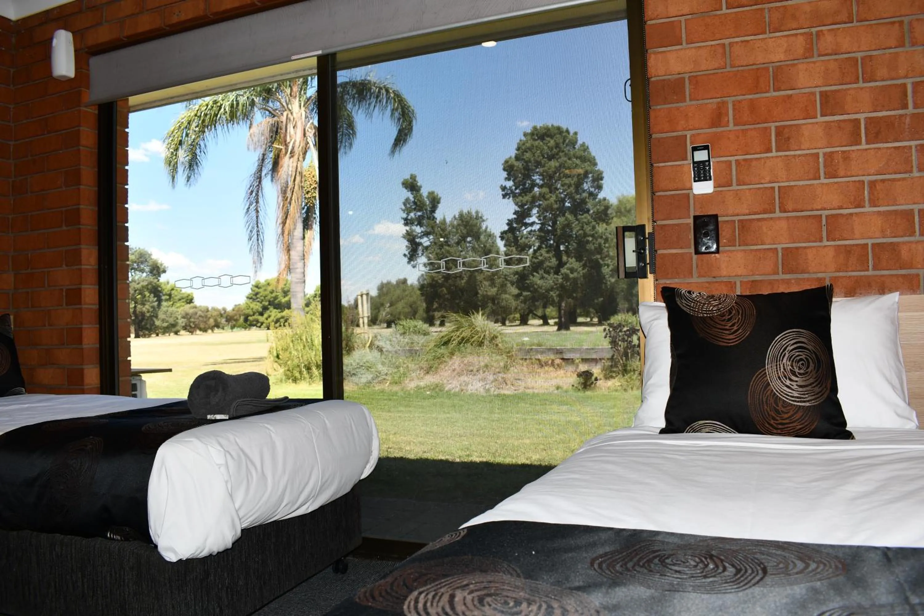 Bed in Berrigan Motel