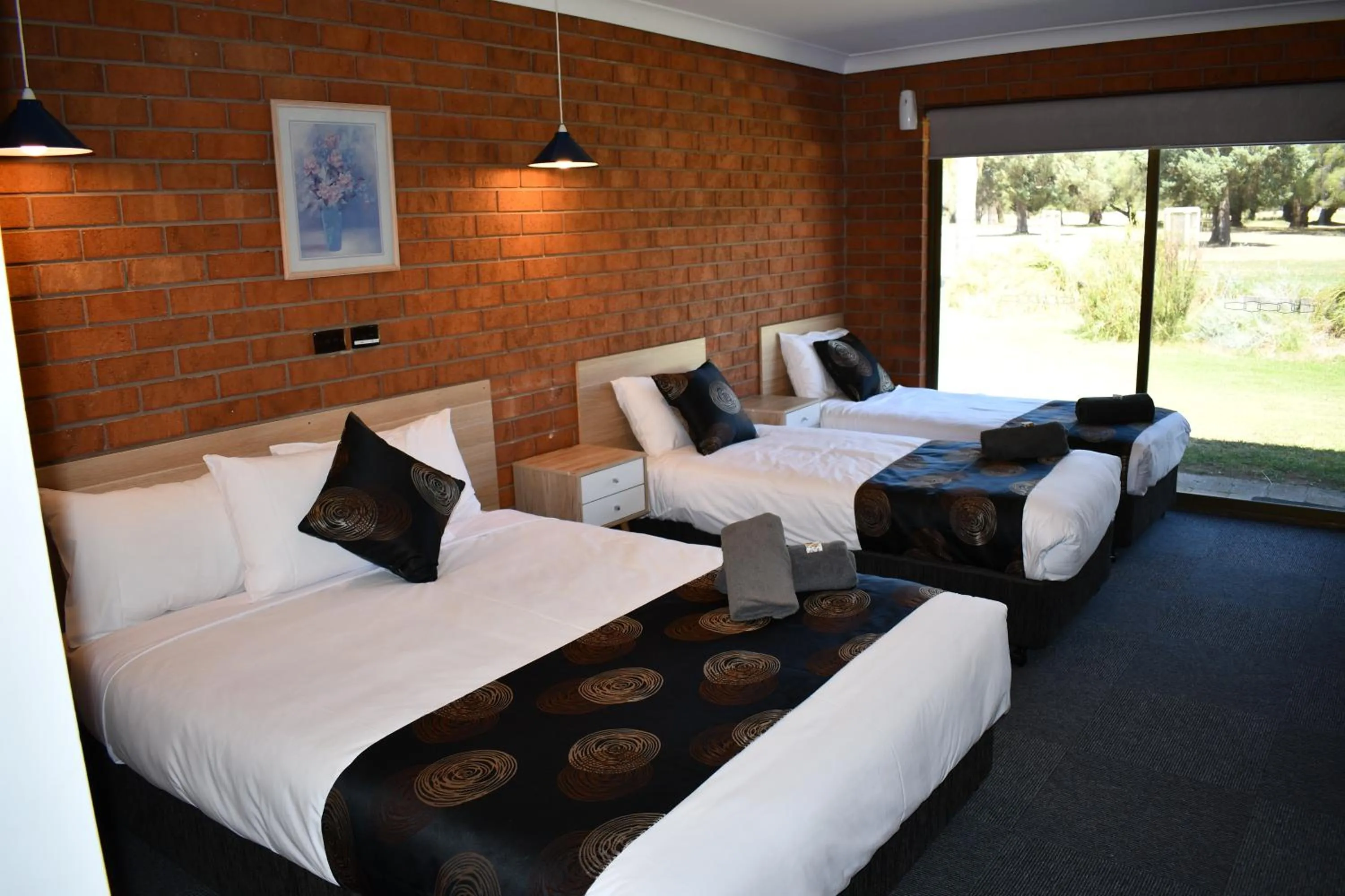 Bed in Berrigan Motel