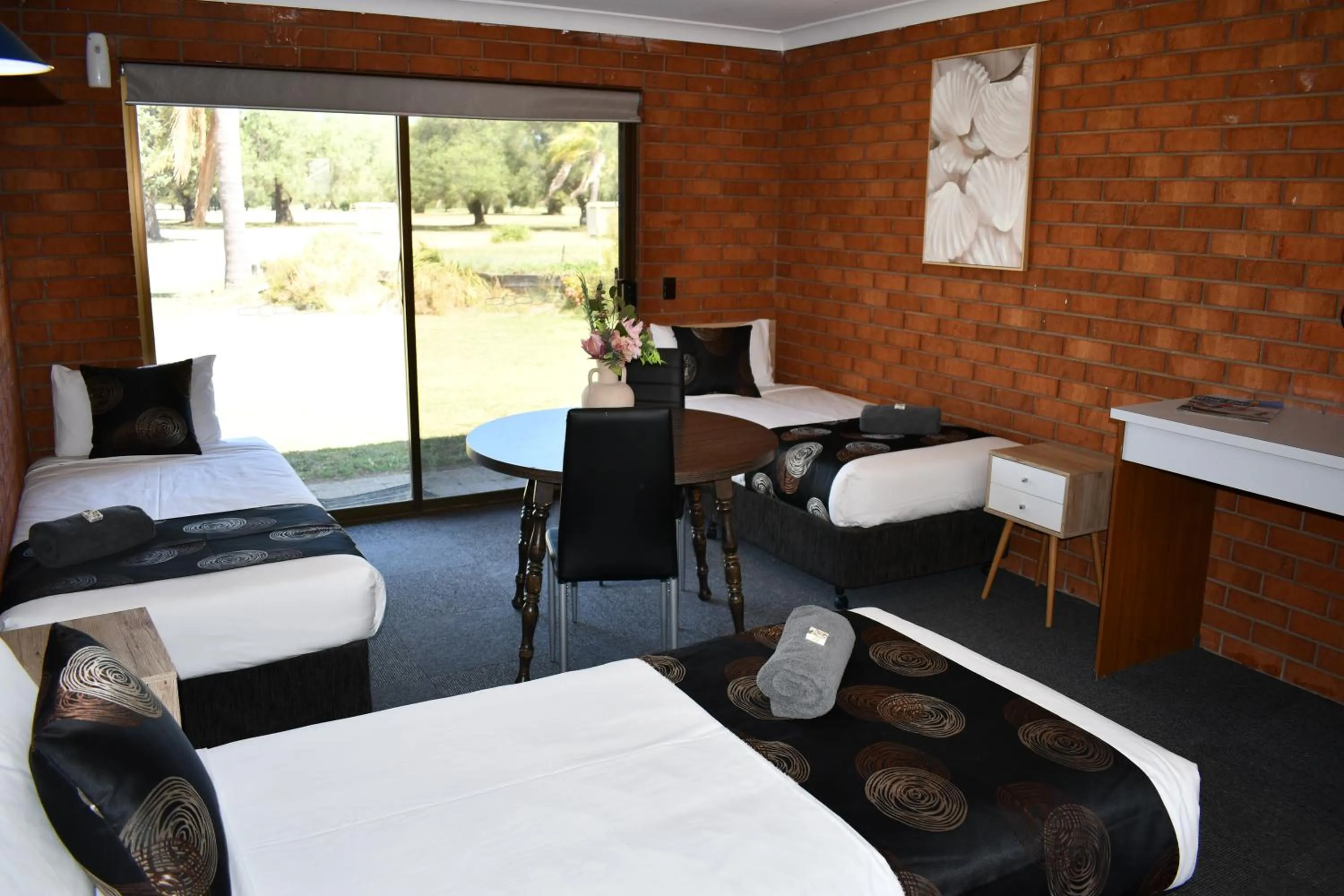 Bed in Berrigan Motel