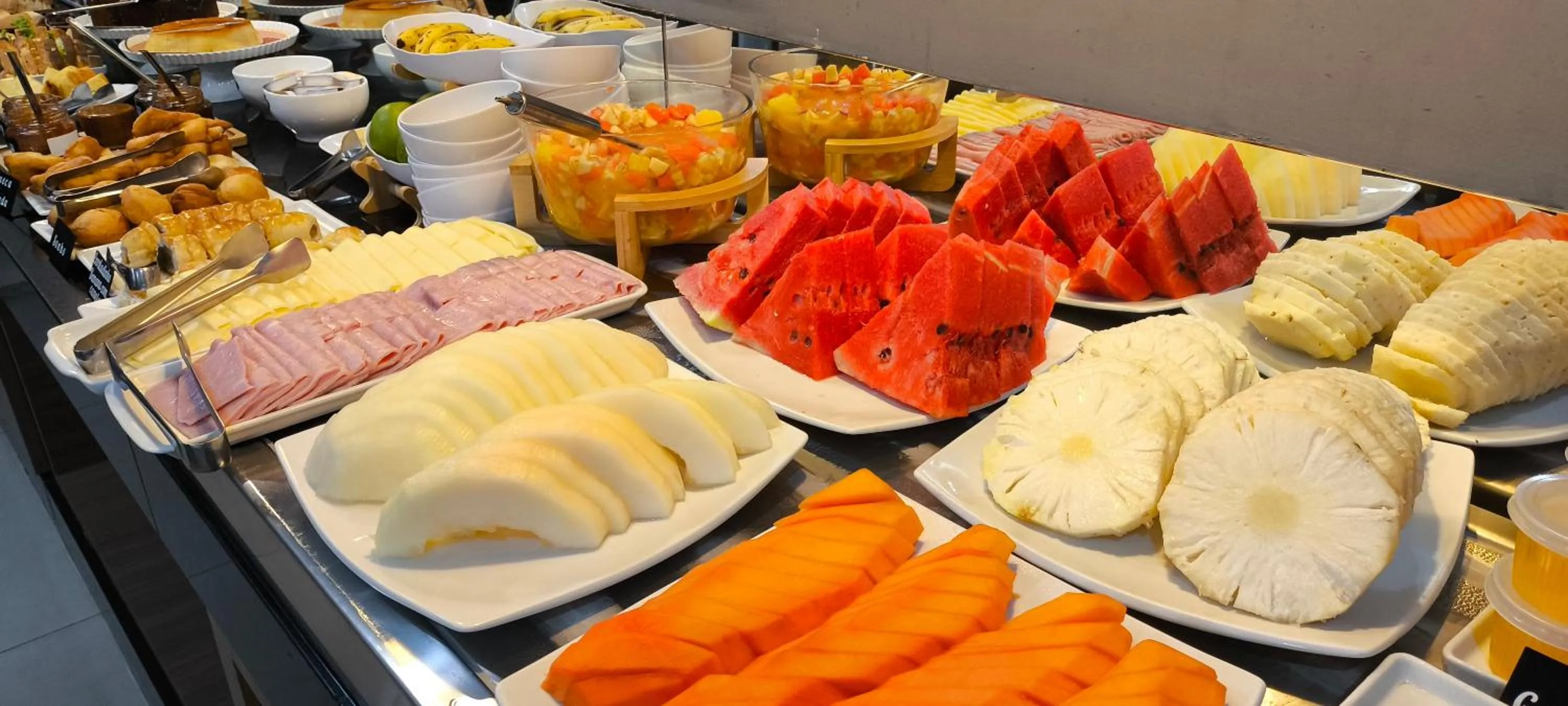 Buffet breakfast in Abudi Hotel